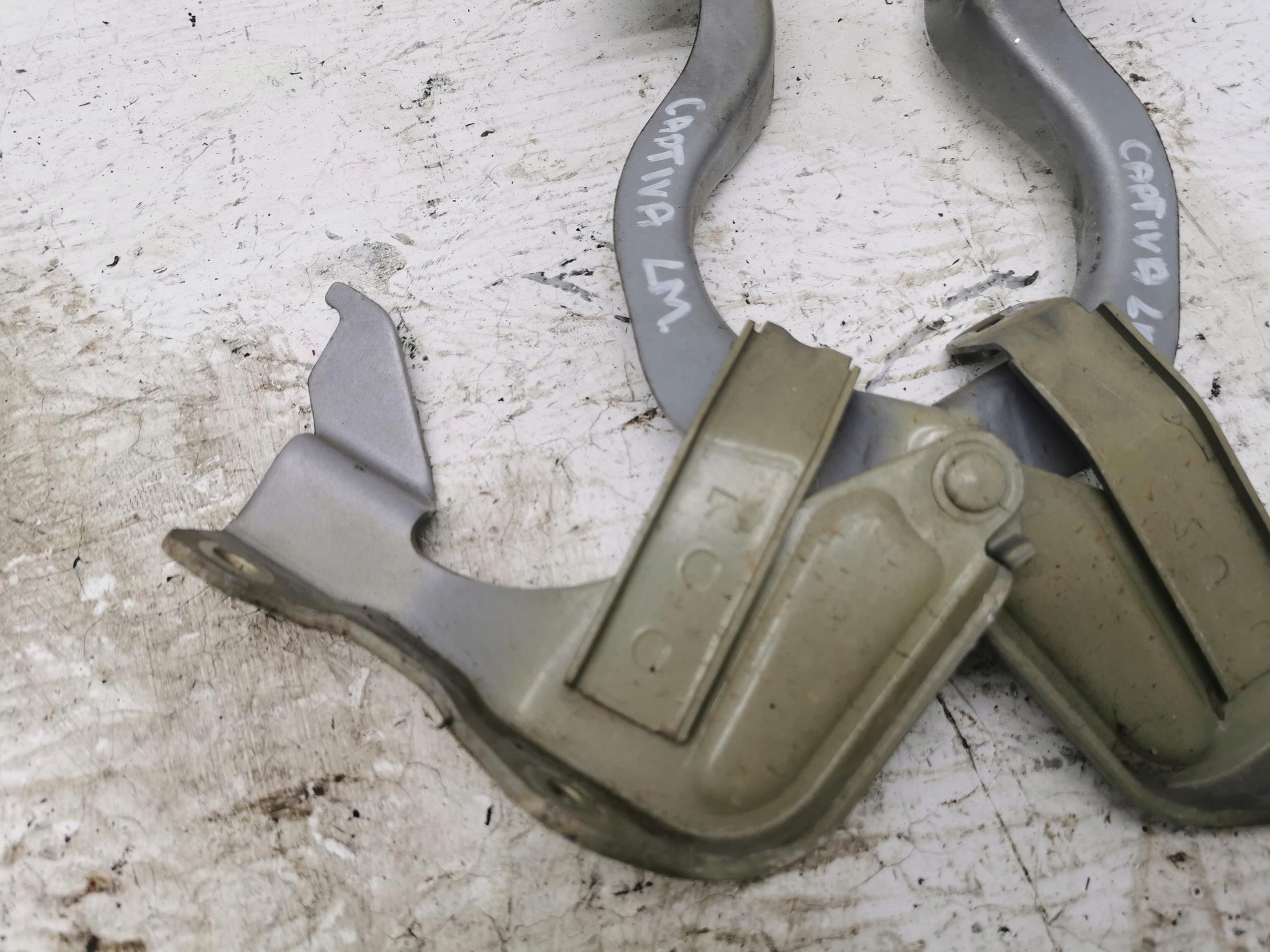 Cerniere cofano CHEVROLET CAPTIVA e 06-15 EU