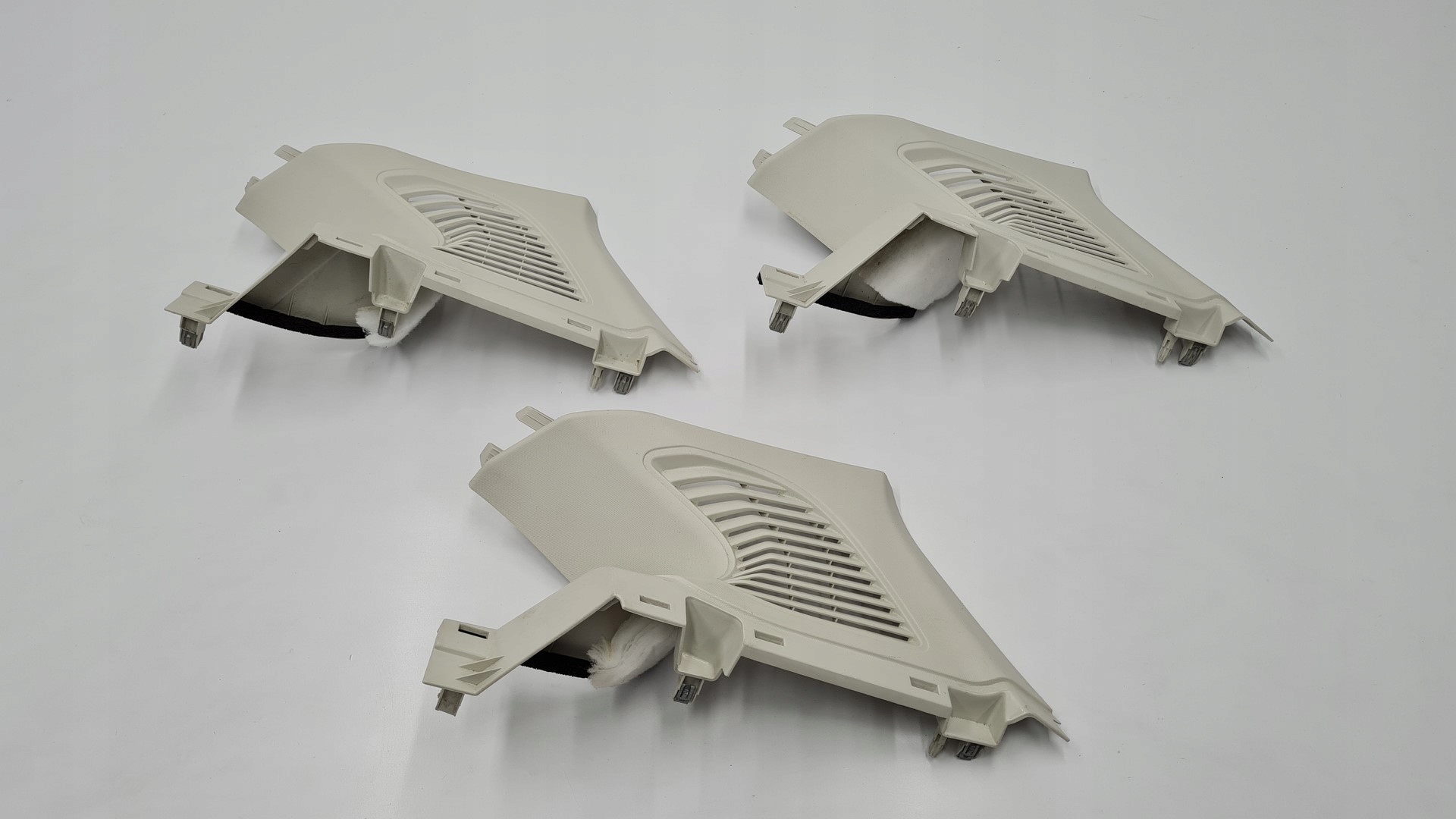 OSŁONA SŁUPKA D PRAWA FORD FOCUS MK3 KOMBI Producent części Ford OE