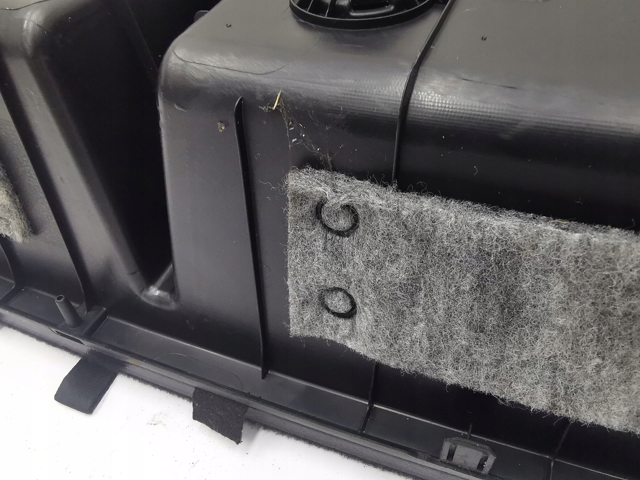 passenger compartment floor boot KIA CARENS IV 85715-A4500