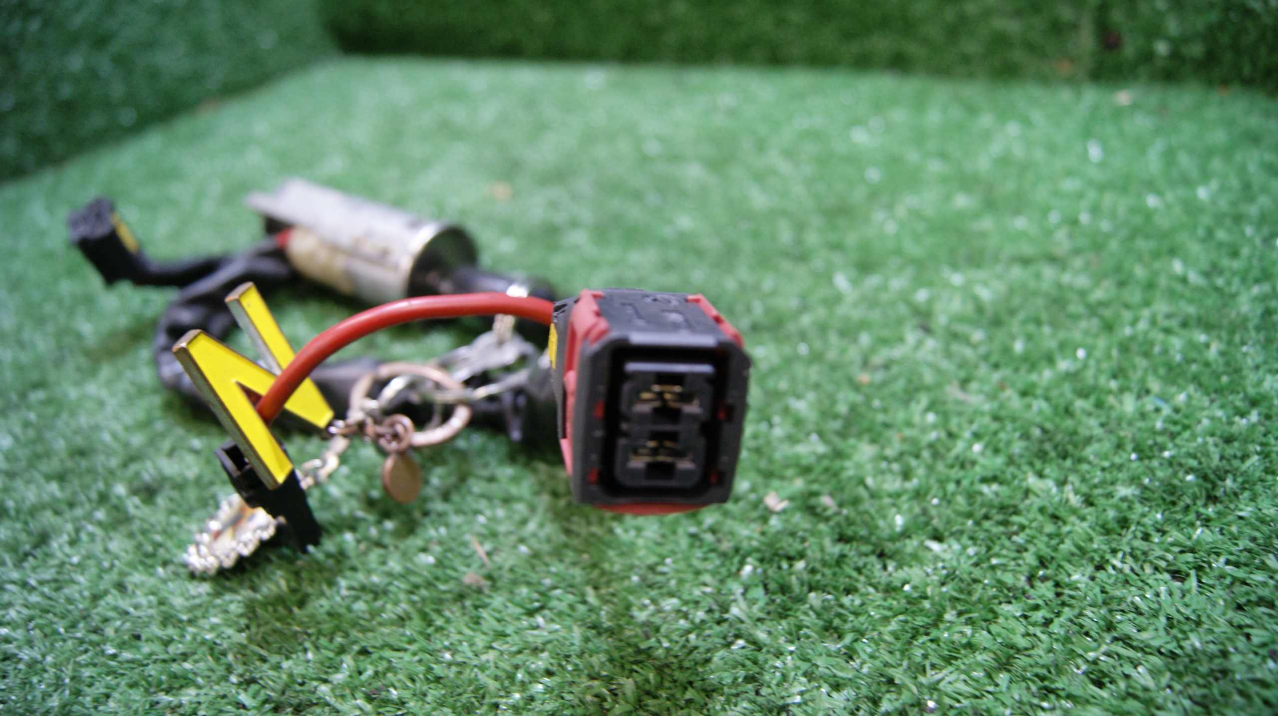 ignition Z KLUCZYKIEM PEUGEOT 206 369023