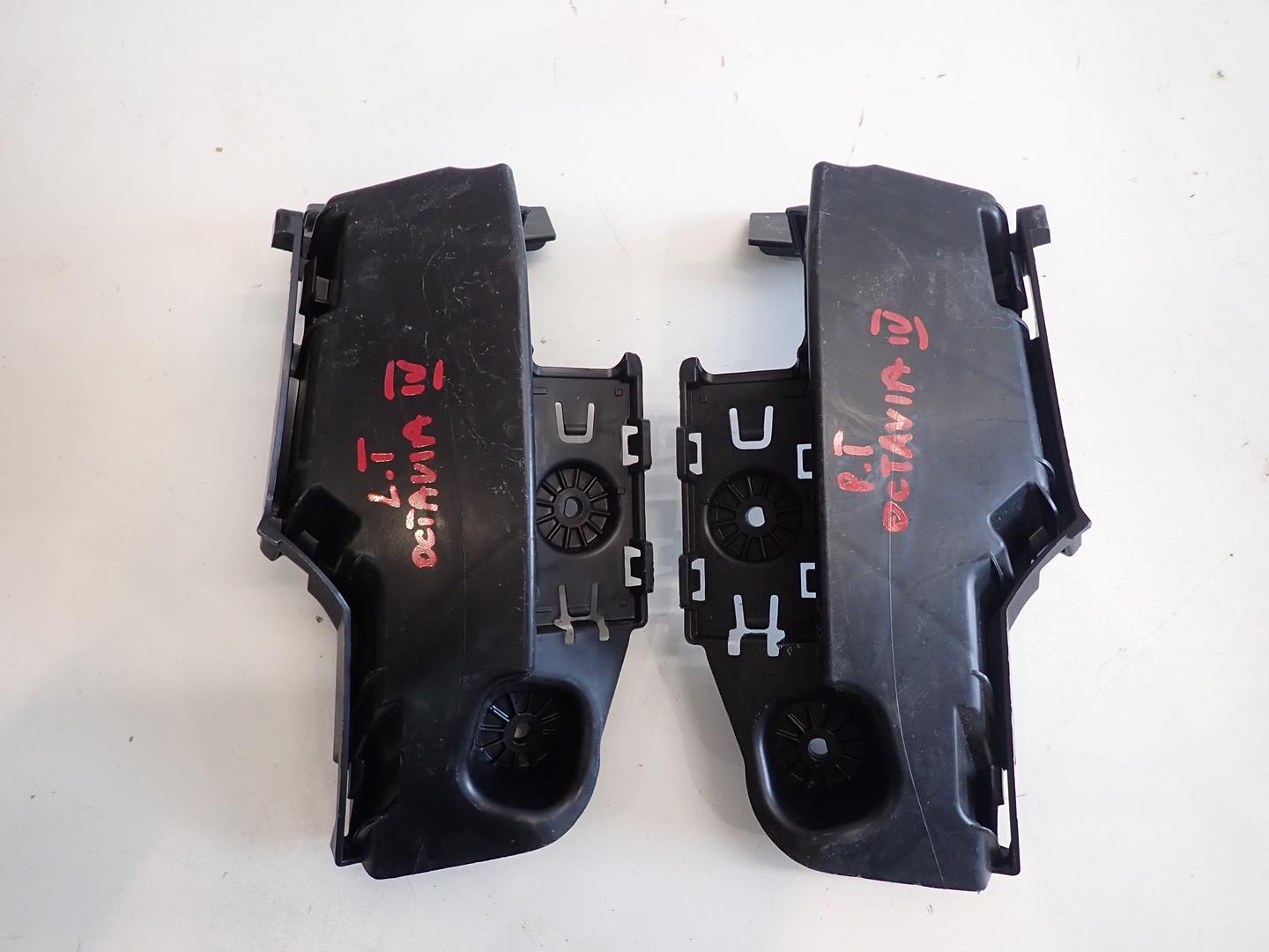 bumper bracket left rear part SKODA OCTAVIA IV 2020- 5E7807377