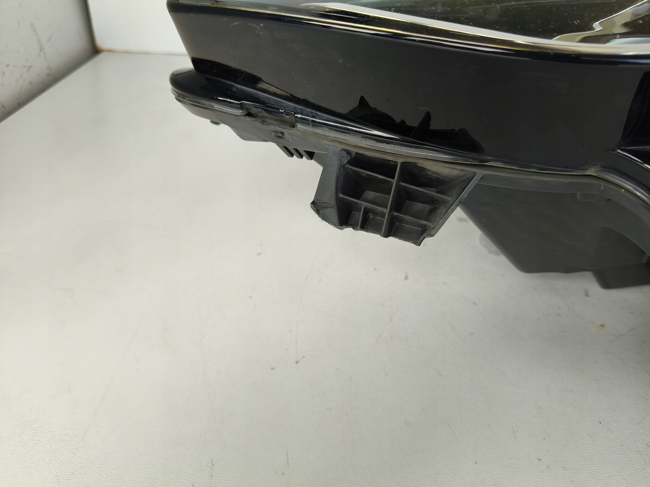 light left REFLEKTOR RENAULT MEGANE IV 16- LED