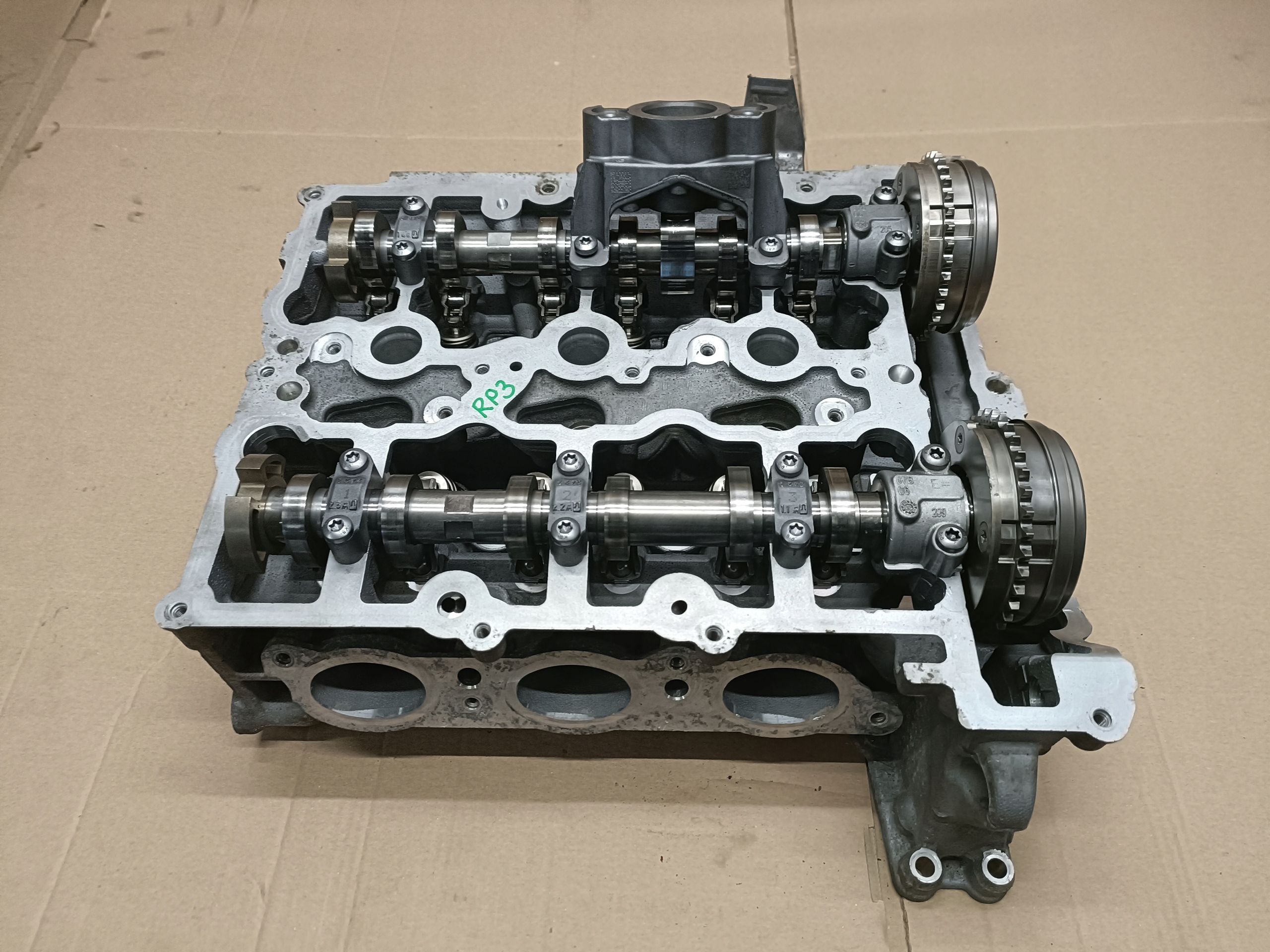 BMW MINI B38A15A GŁOWICA KOMPLETNA Z WAŁKAMI