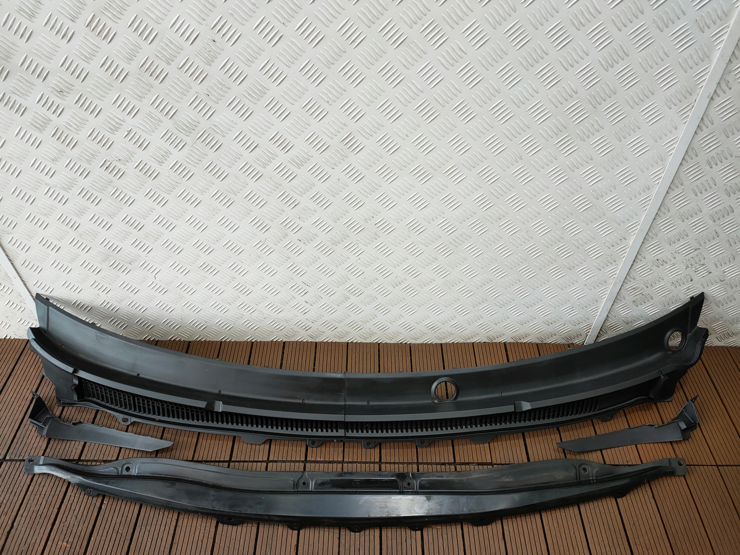 SUZUKI KIZASHI 09-14 torpedo upper + lower + NAROZNIKI running board OE