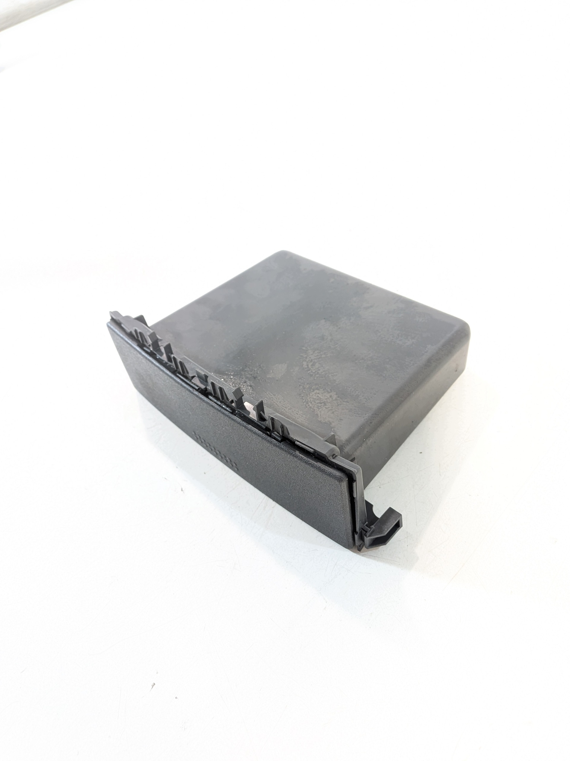 passenger compartment OE MN108092 Mitsubishi Colt 6 VI 04-12