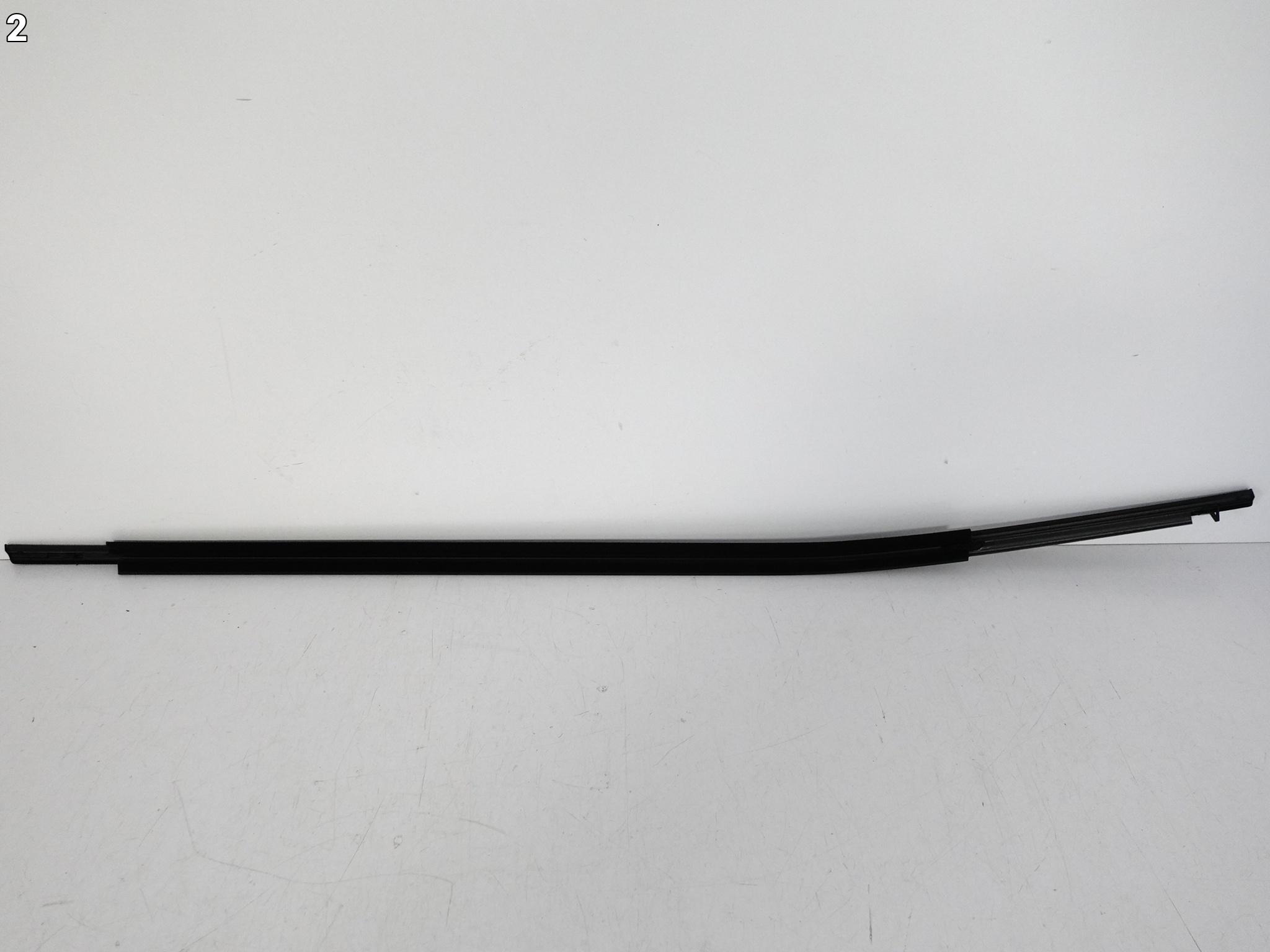 TOYOTA C-HR CHR II 23- moulding dust windows door left front originál