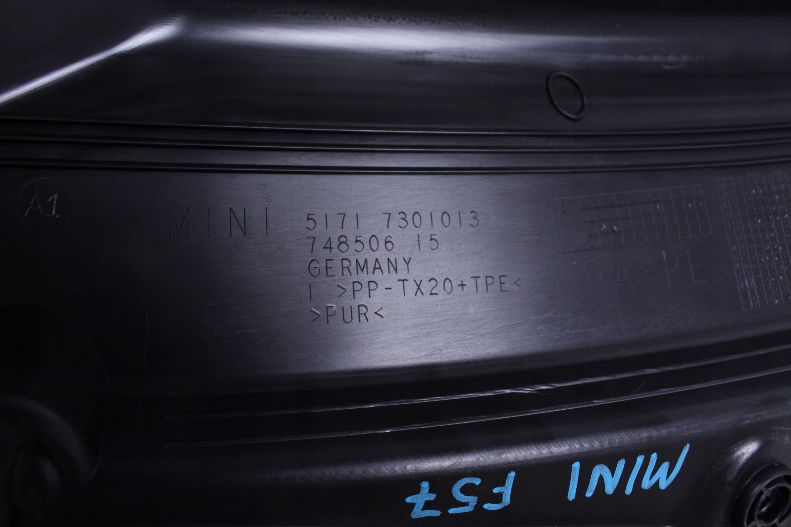 PODSZYBIE MINI COOPER S F57 18r. Waga produktu z opakowaniem jednostkowym 6 kg