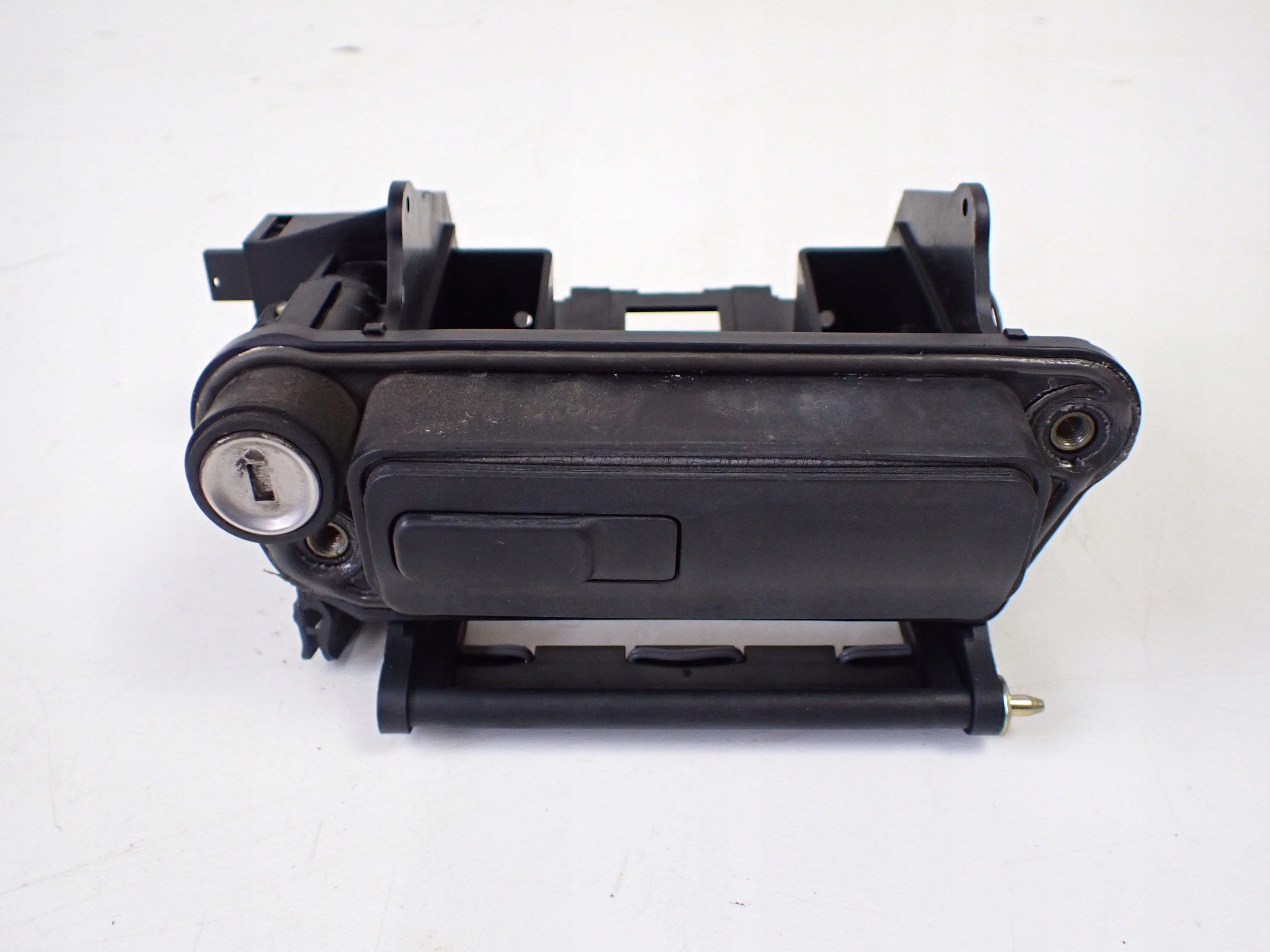 A2207501093 - MERCEDES W220 LIFT ручка дверей багажника