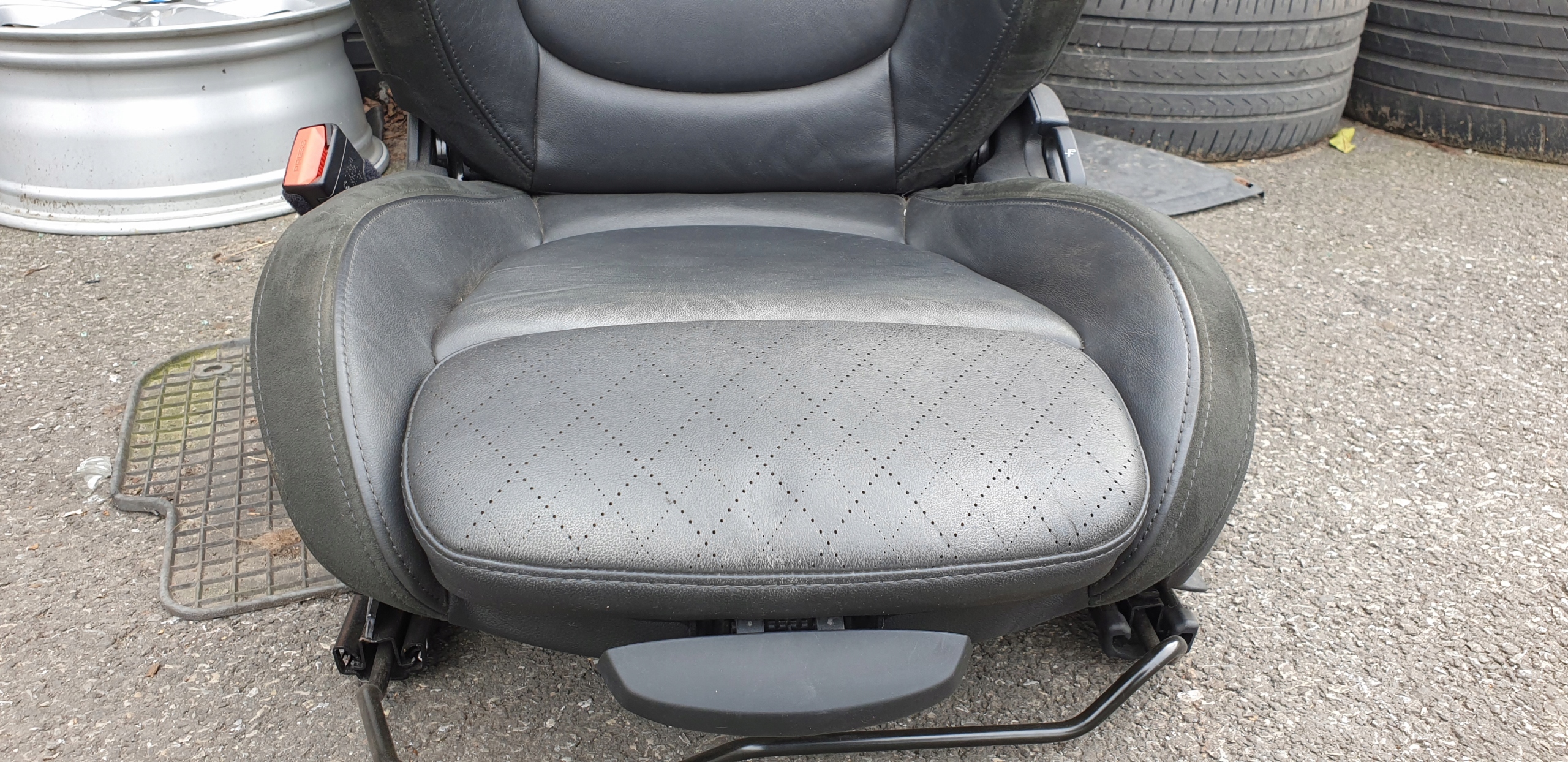 кресла диван кожа MINI кабриолет F57 oe европа