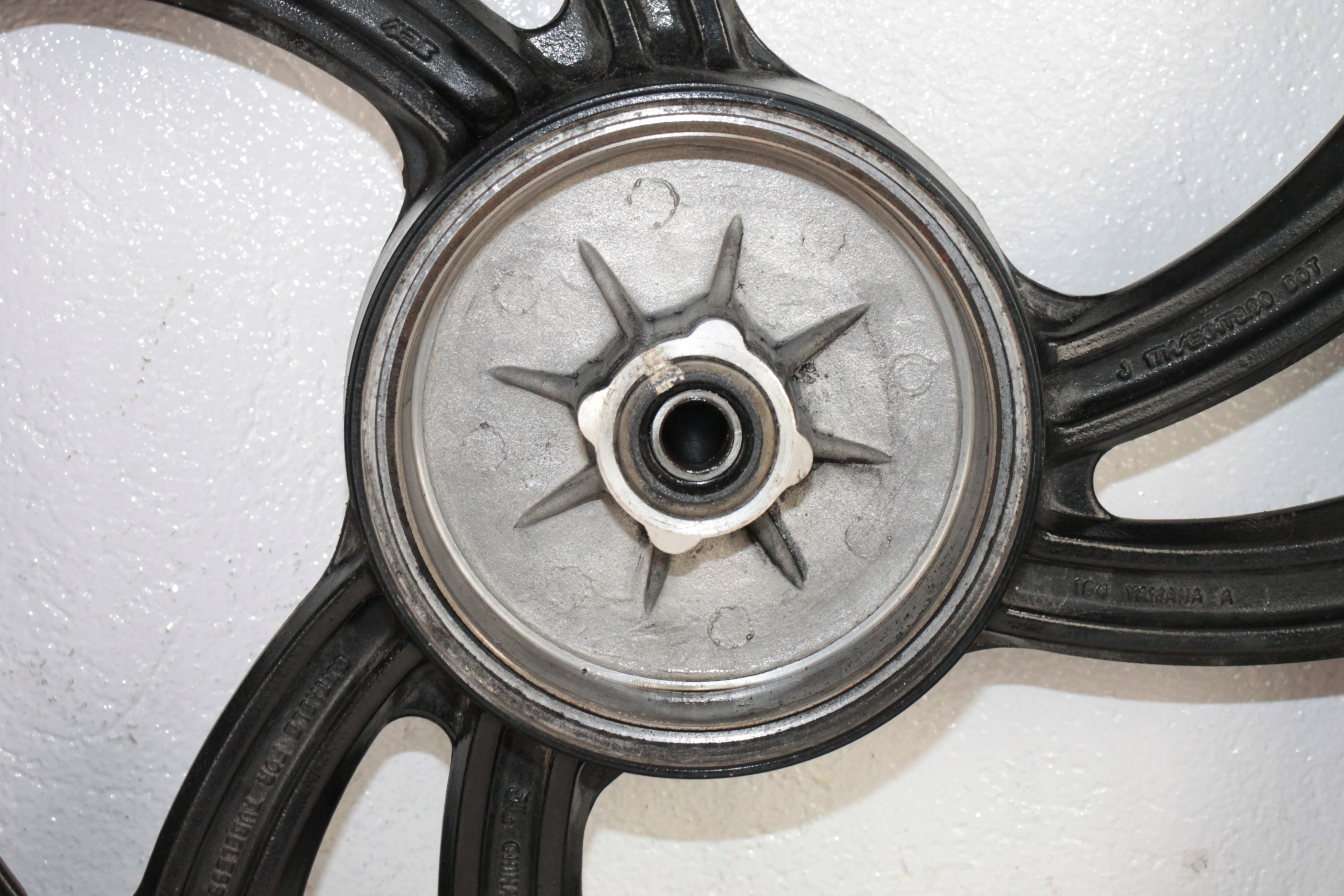 YAMAHA YBR 250 ЗАДНИЙ ОБОД, ЗАДНИЙ