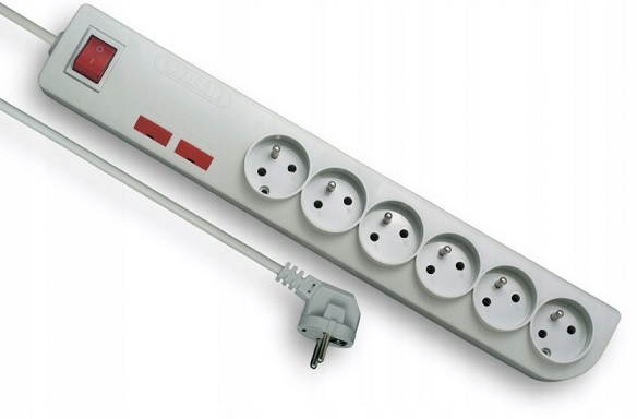 

Przedłużacz 6 z filtrem przeciwprzepięciowym 1,5m