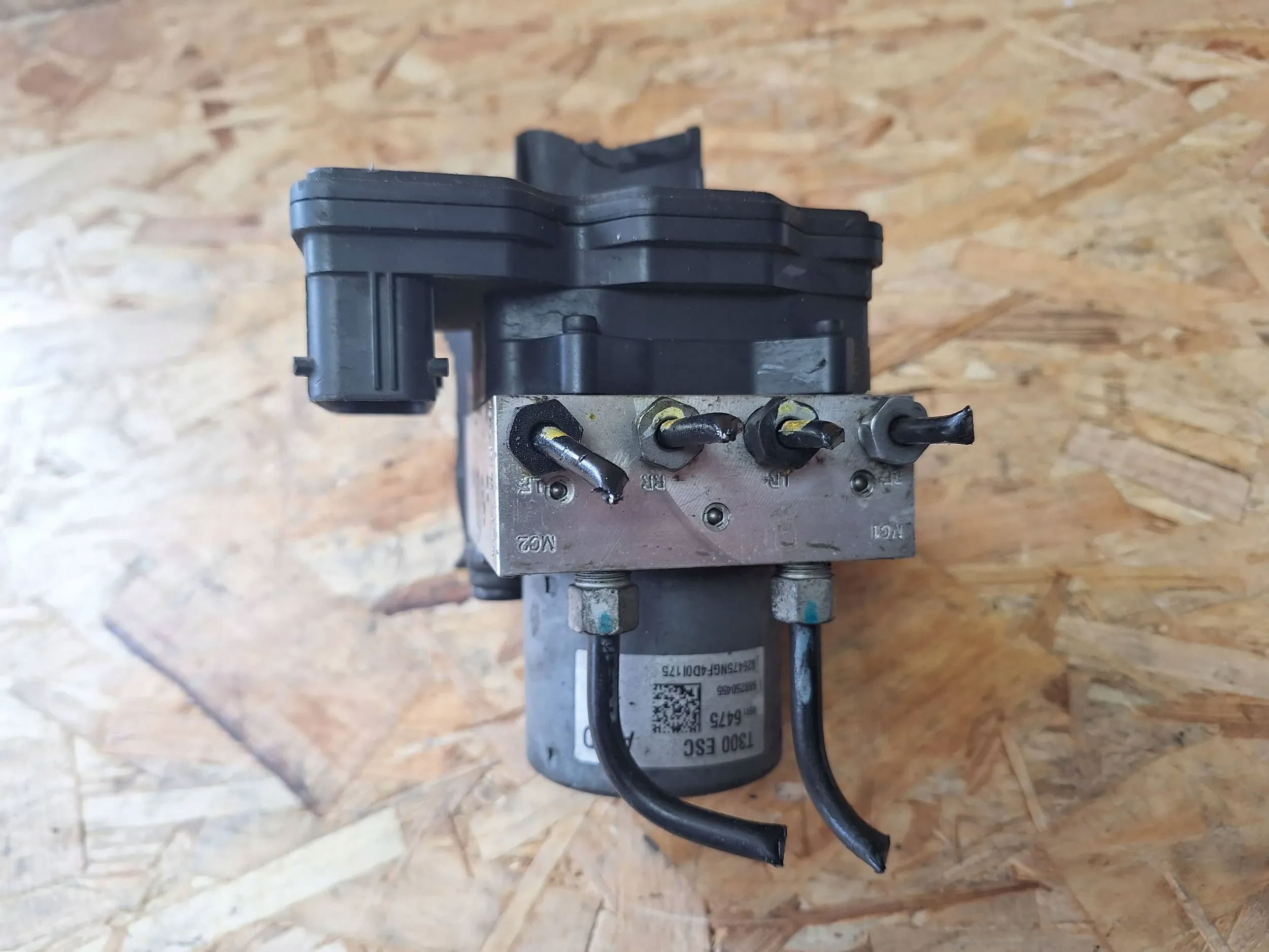 насос ABS 95916475 Chevrolet Aveo T300 11-
