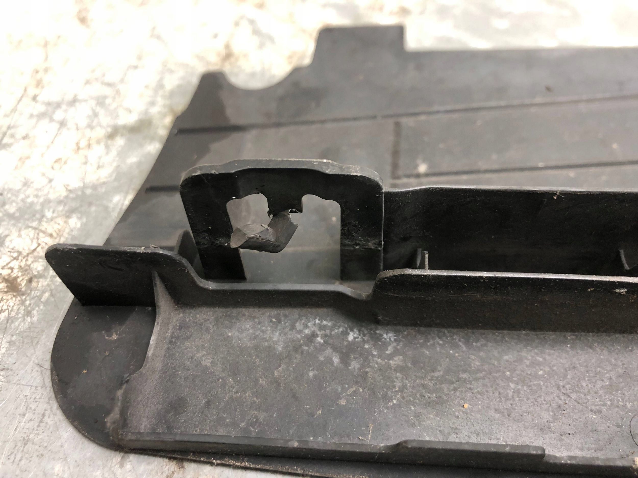 Blende Abdeckung unter Stoßstange AUDI Q5 8R0807217