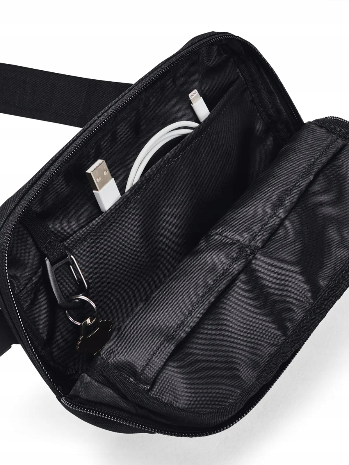 SASZETKA NERKA BIODRÓWKA UNDER ARMOUR WODOODPORNA KIESZEŃ OCHRONA RFID 2L Model 1378418-001-OSFM