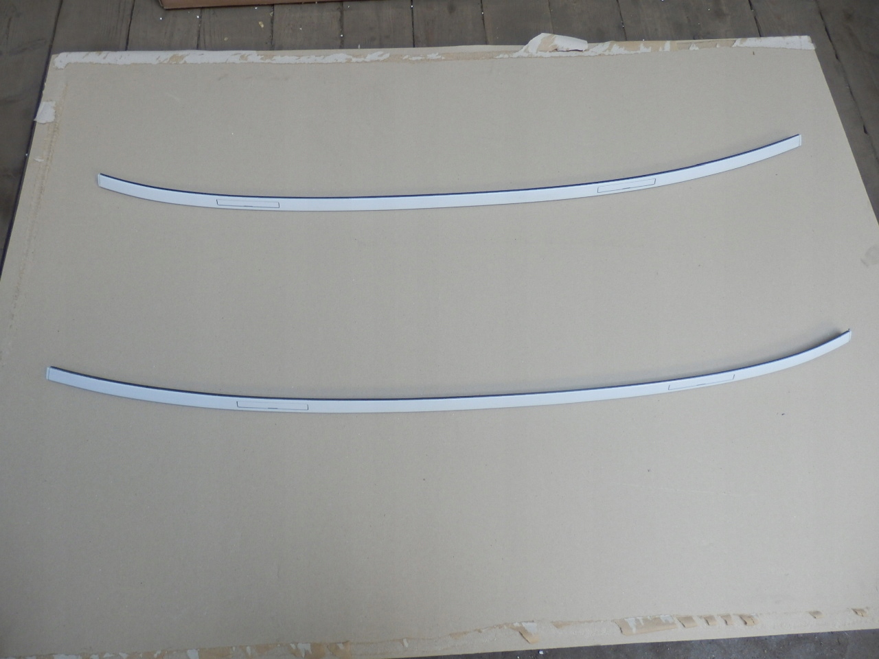 BMW F30 рейка крыши правая alpinweiss