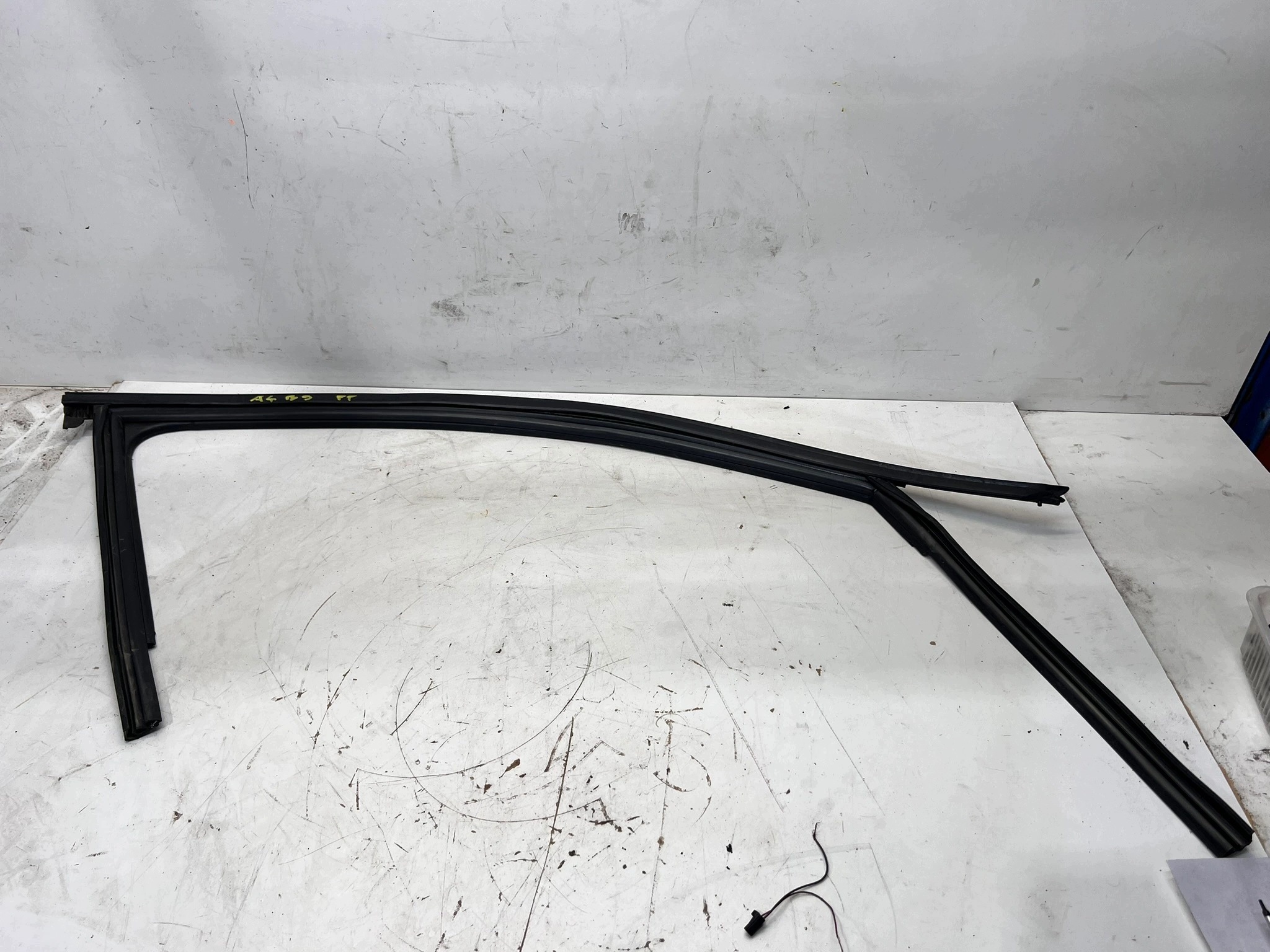 gasket moulding door right front AUDI A4 B9 8W0837440D