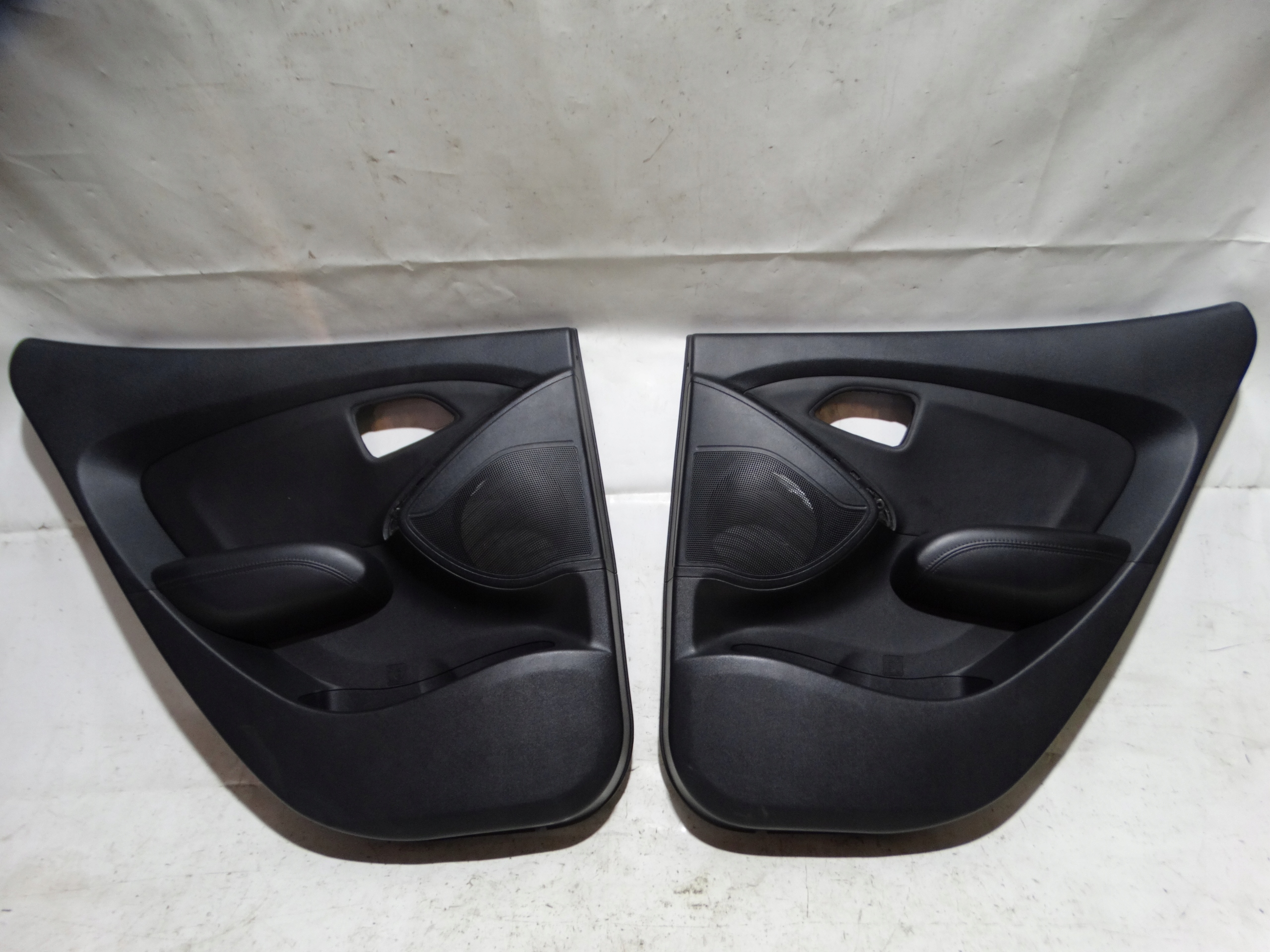 BOCZEK DRZWI TYŁ LEWY PRAWY TAPICERKA HYUNDAI IX35