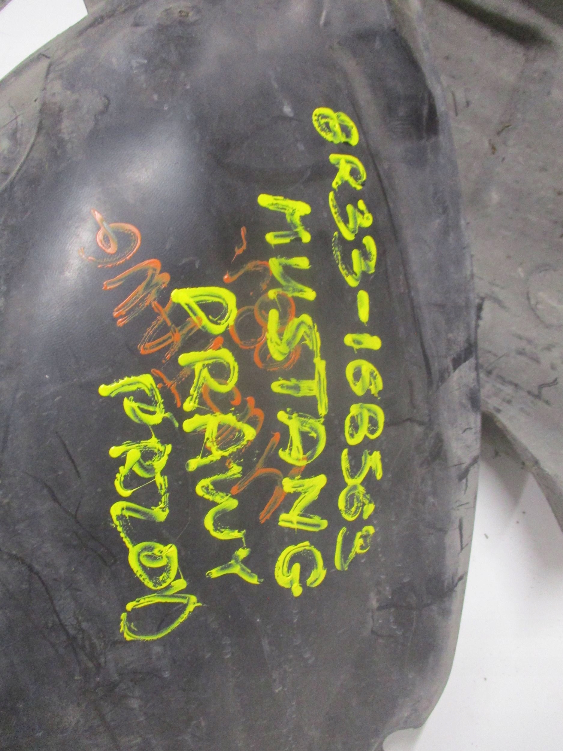 mudguard front right FORD MUSTANG VII 8R33-168563