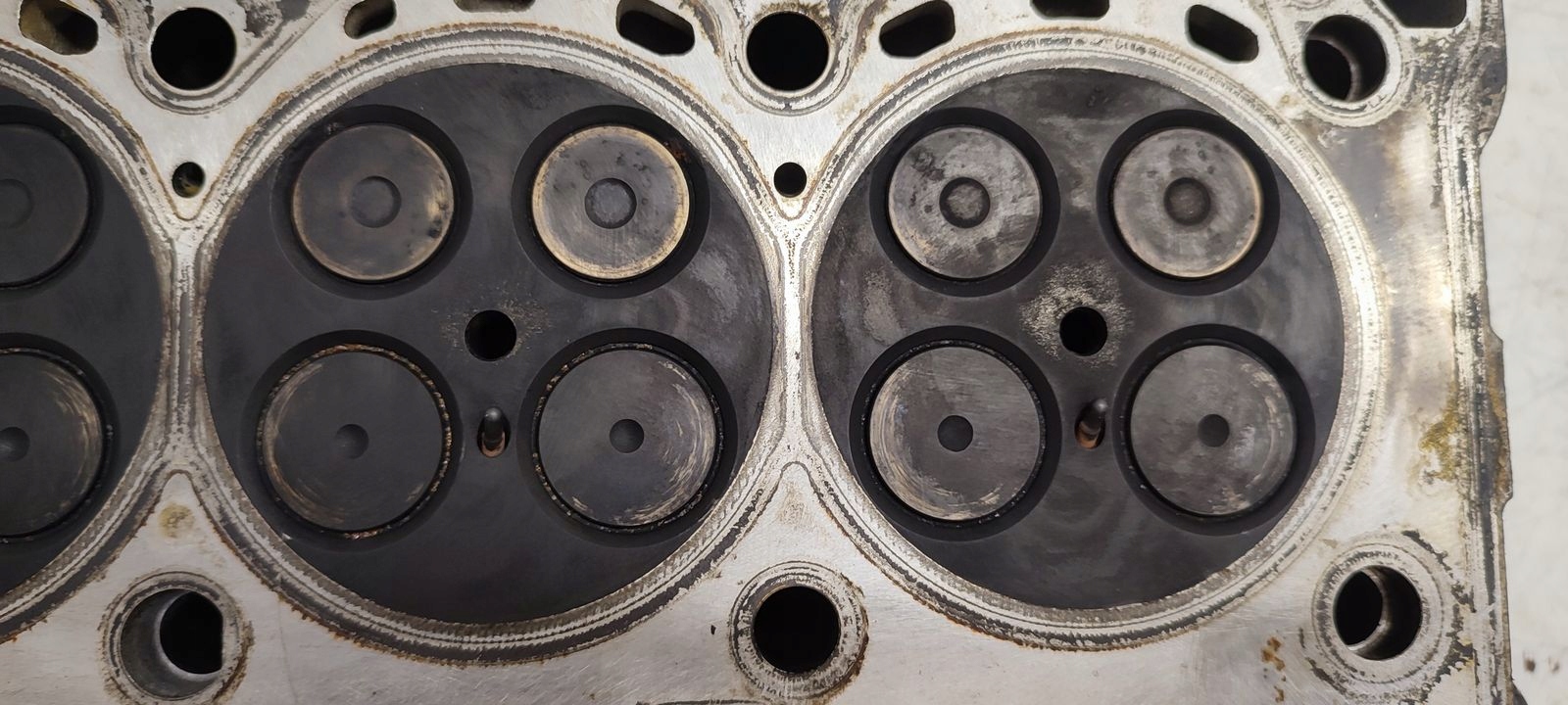 TESTATA Motore BMW E91 LIFT 2,0D