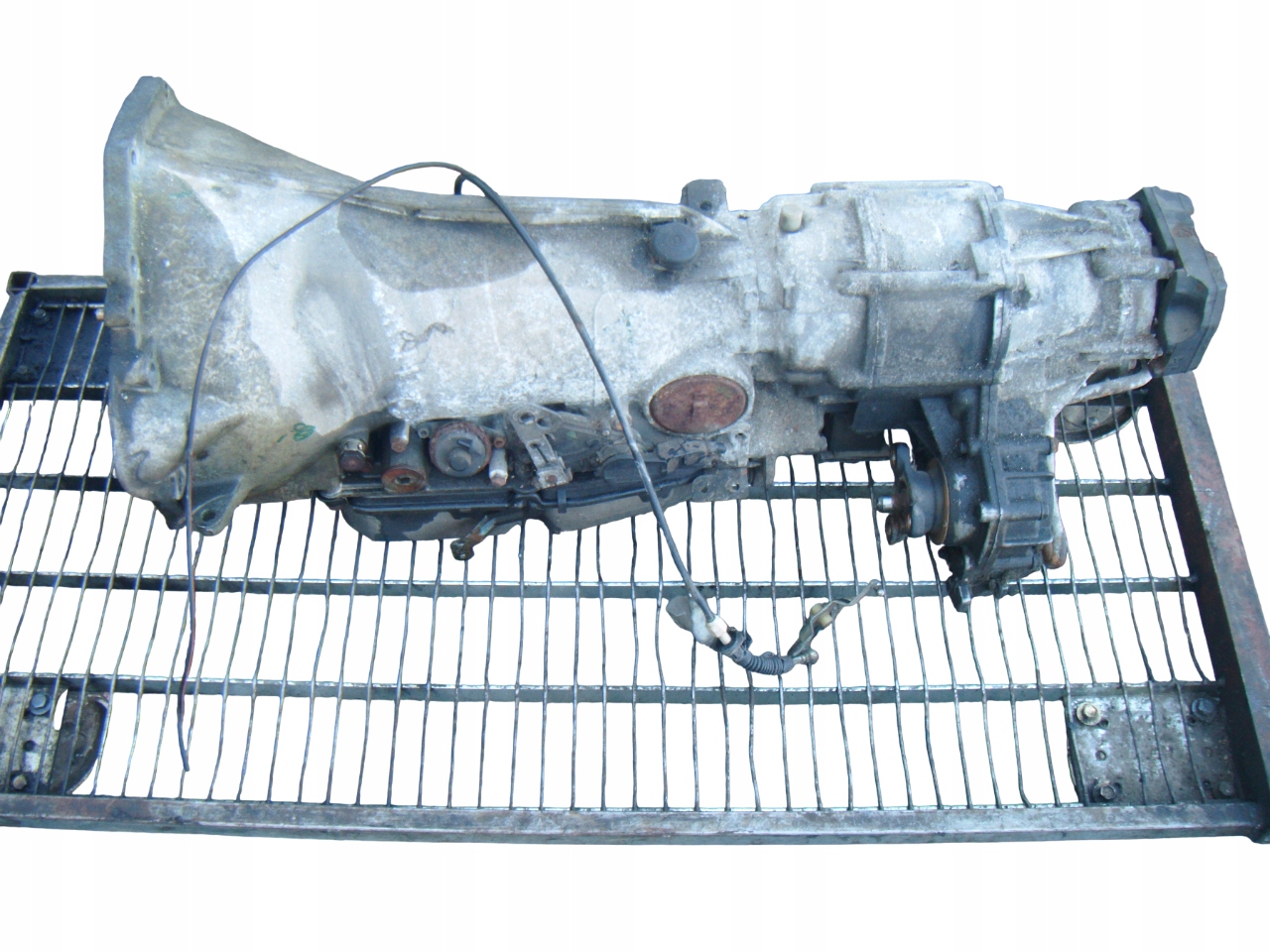 MERCEDES E W124 4MATIC SKRZYNIA BIEGÓW AUTOMATYCZNA + REDUKTOR - 722342