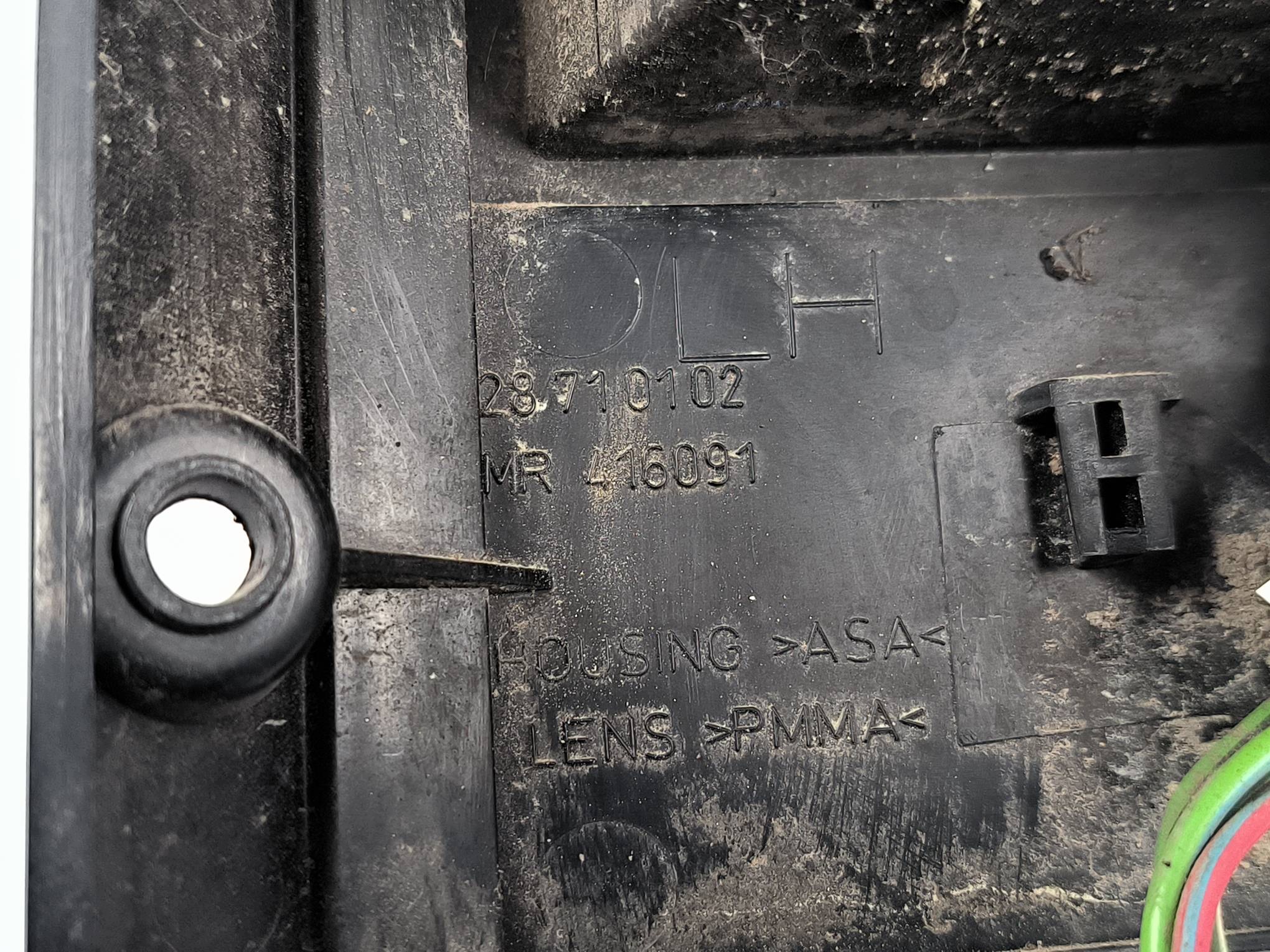 light left rear part MITSHUBISHI PAJERO PININ