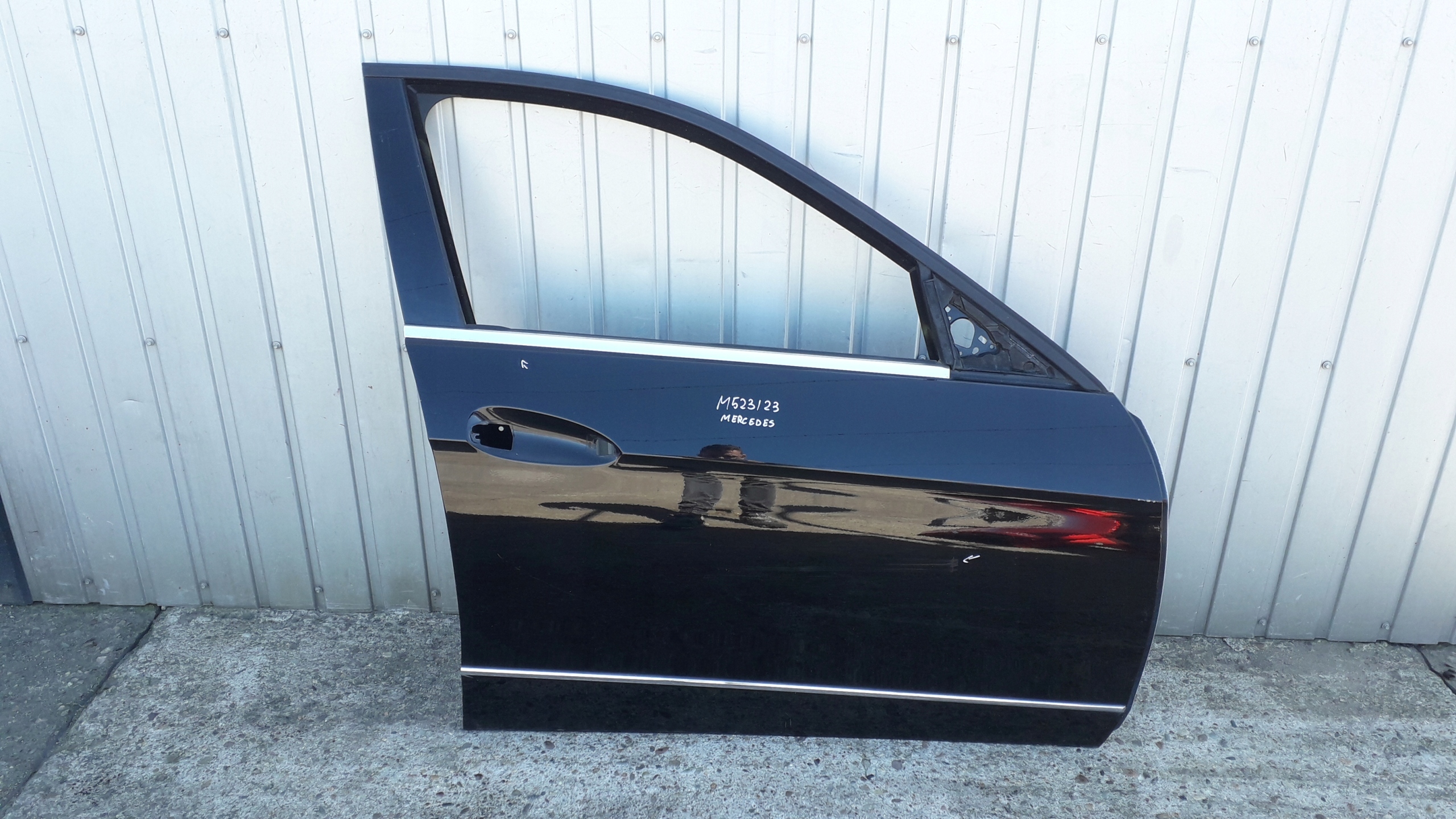 MERCEDES E W212 09-12 DRZWI PRAWY PRZÓD