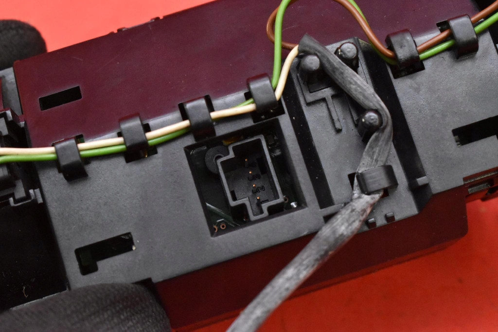 control panel air conditioning devices KLIMY rear 2118300285 MERCEDES CLS C219 04-08