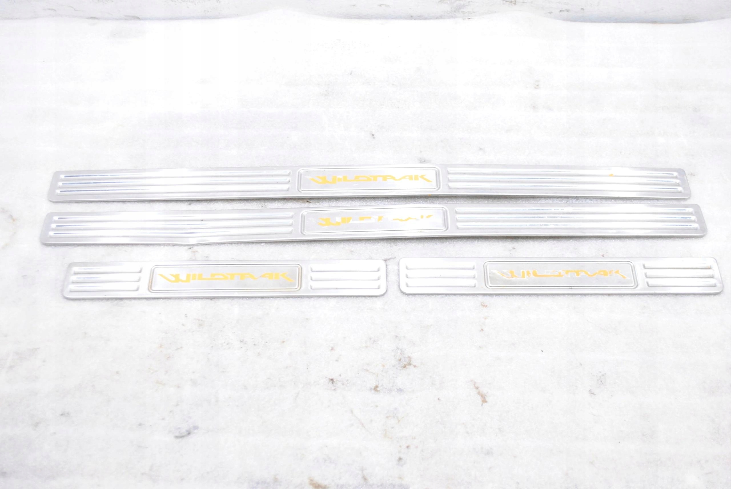 LISTWA NAKŁADKA PROGU DEKOR KOMPLET RANGER 06-11 Producent części Ford OE