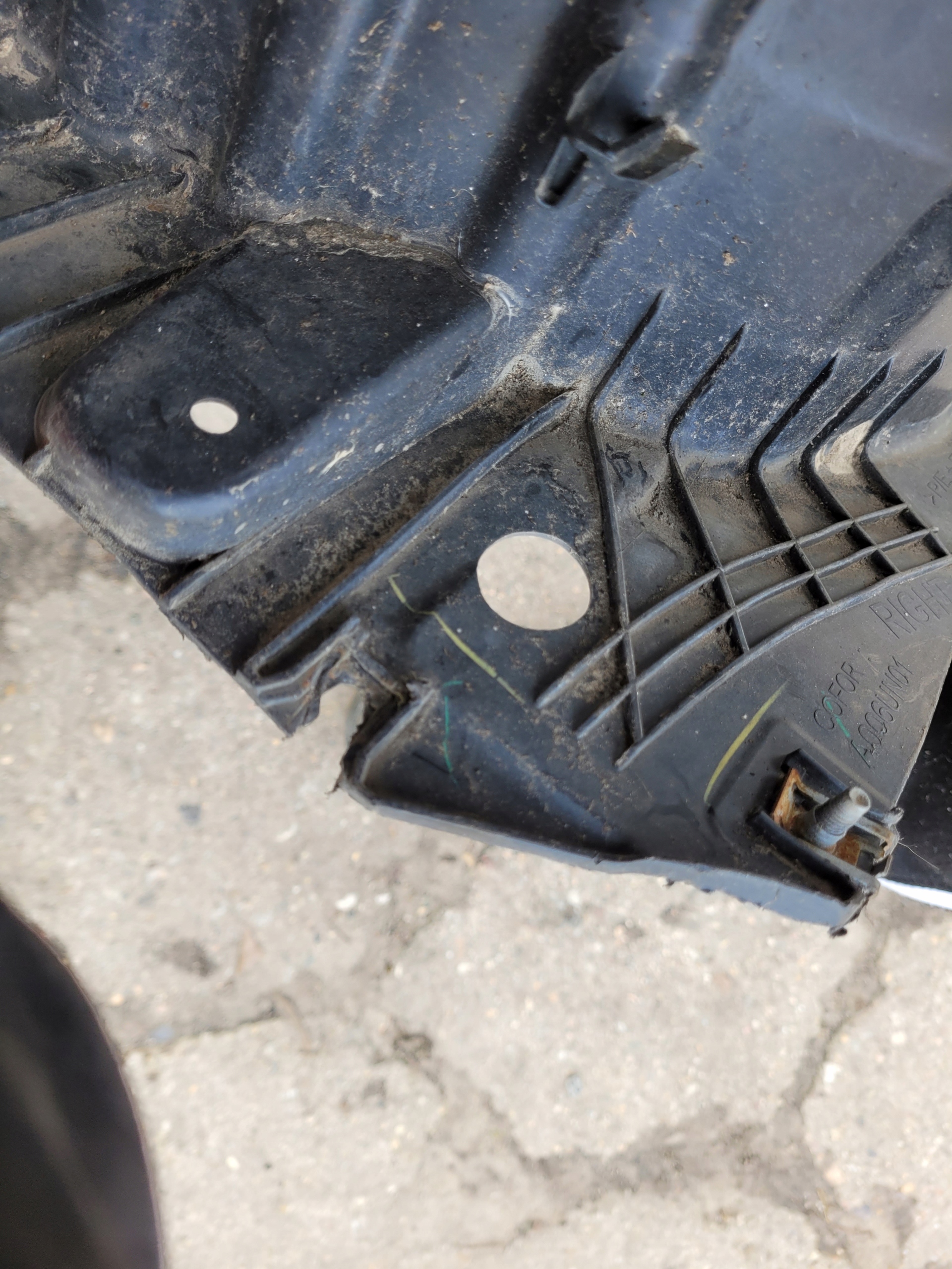 mudguard front front right PEUGEOT 208 II