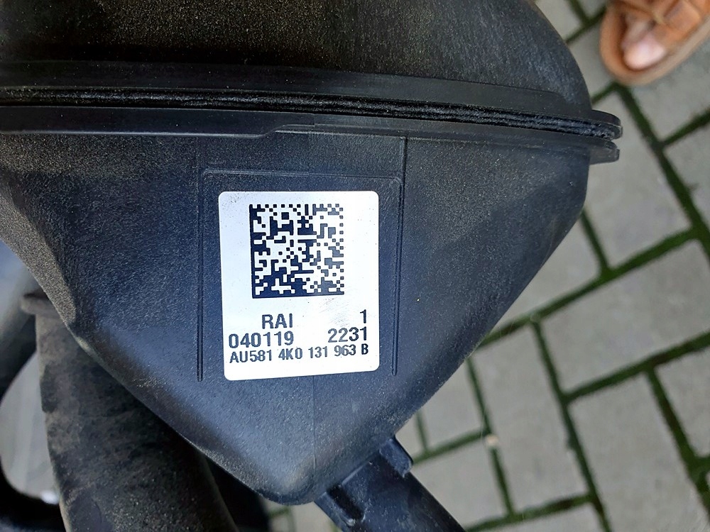 Крышка Adblue Audi A6 C8 4K 4k0131963b