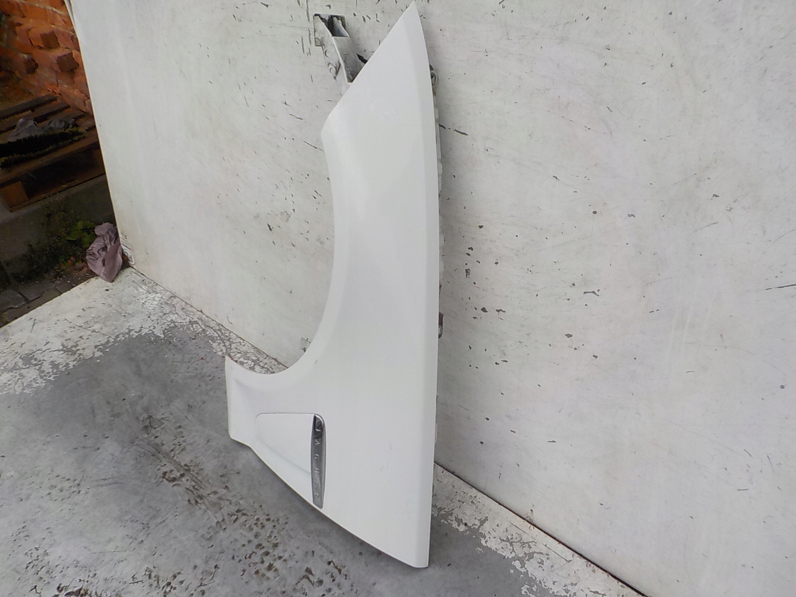 65 JAGUAR XF X250 LIFT fender left front front