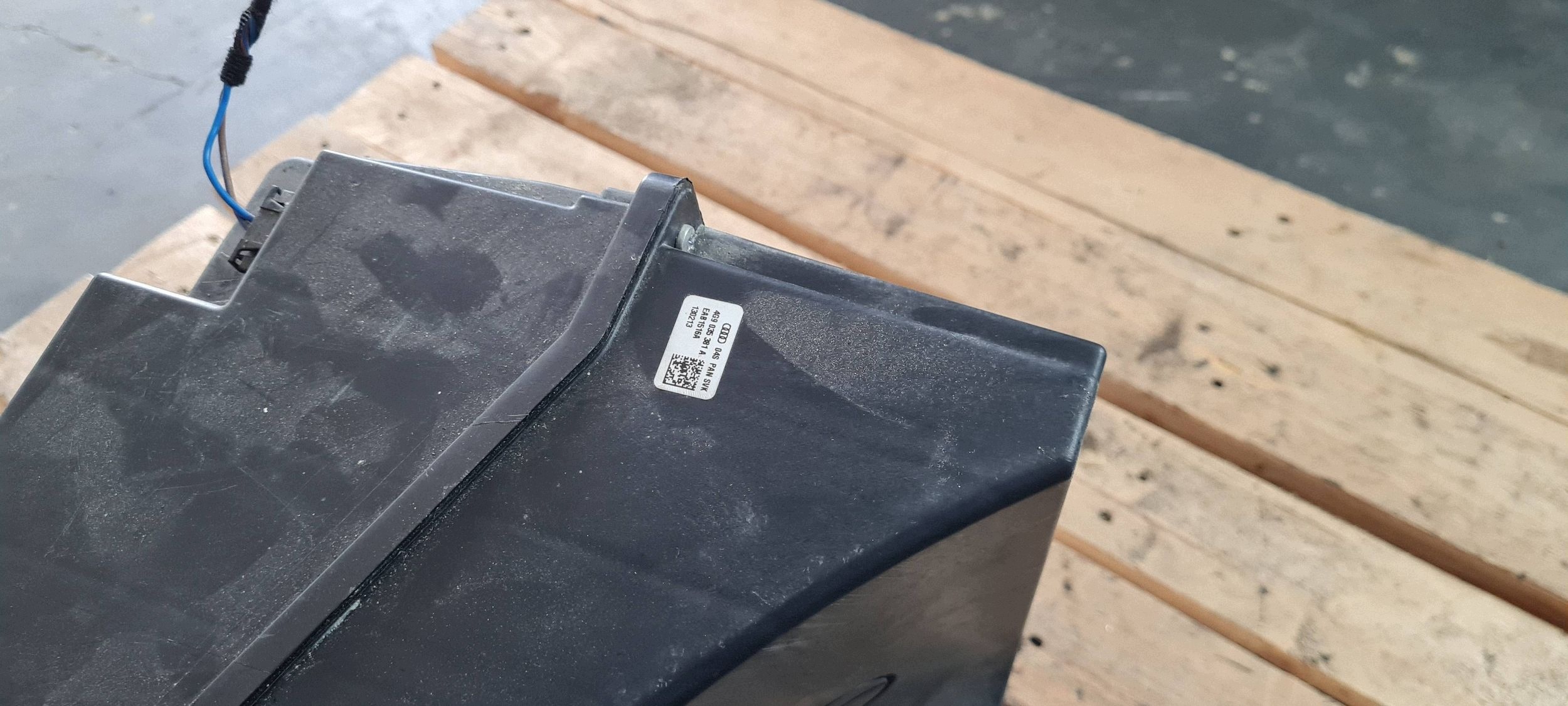 A7 4G speaker SUBWOOFER boot rear part 4G9035381A A6 C7 4G KOMBI