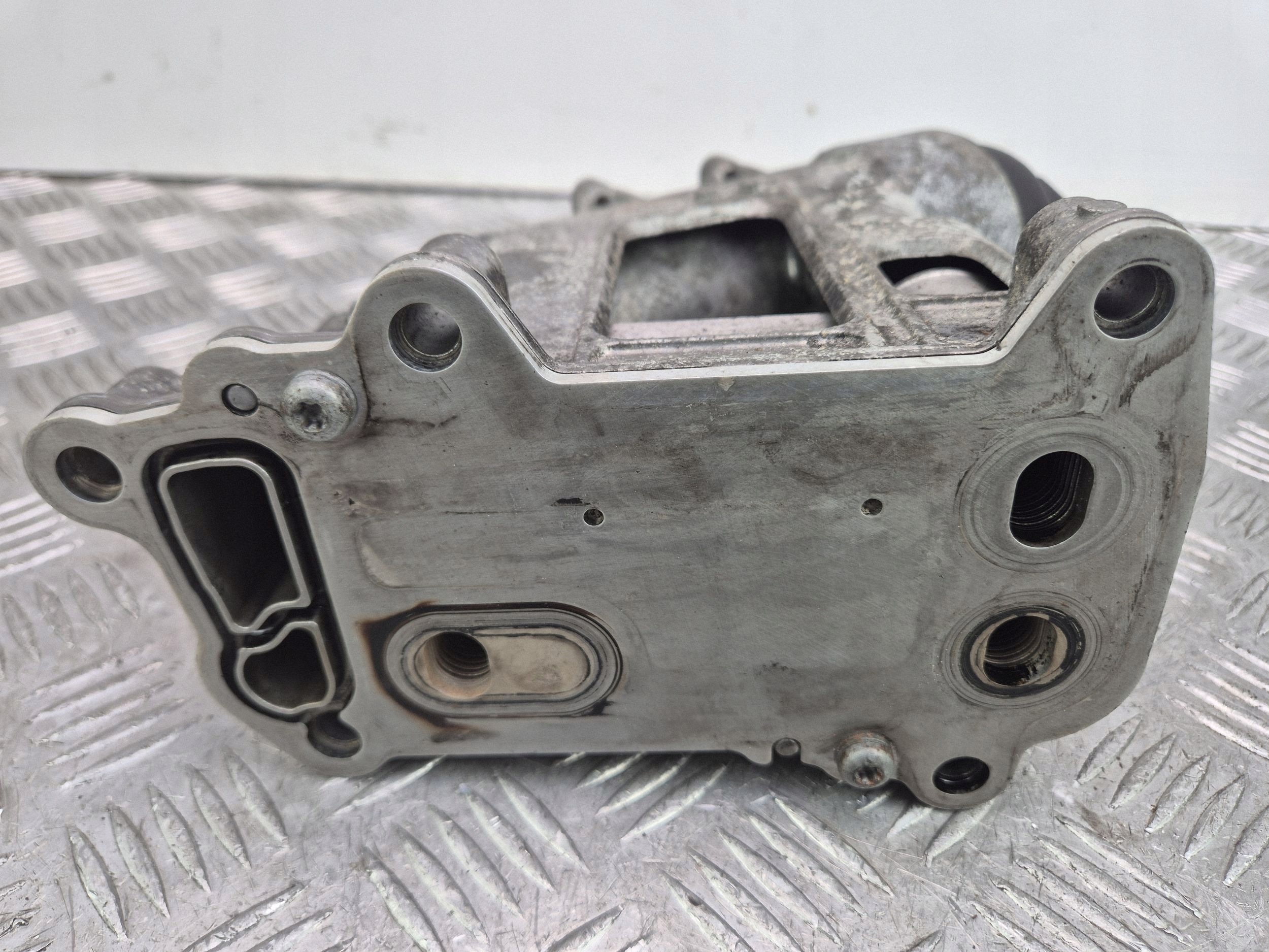 BMW X1 E84 20d ölfiltergehäuse 51750610 N47D20A