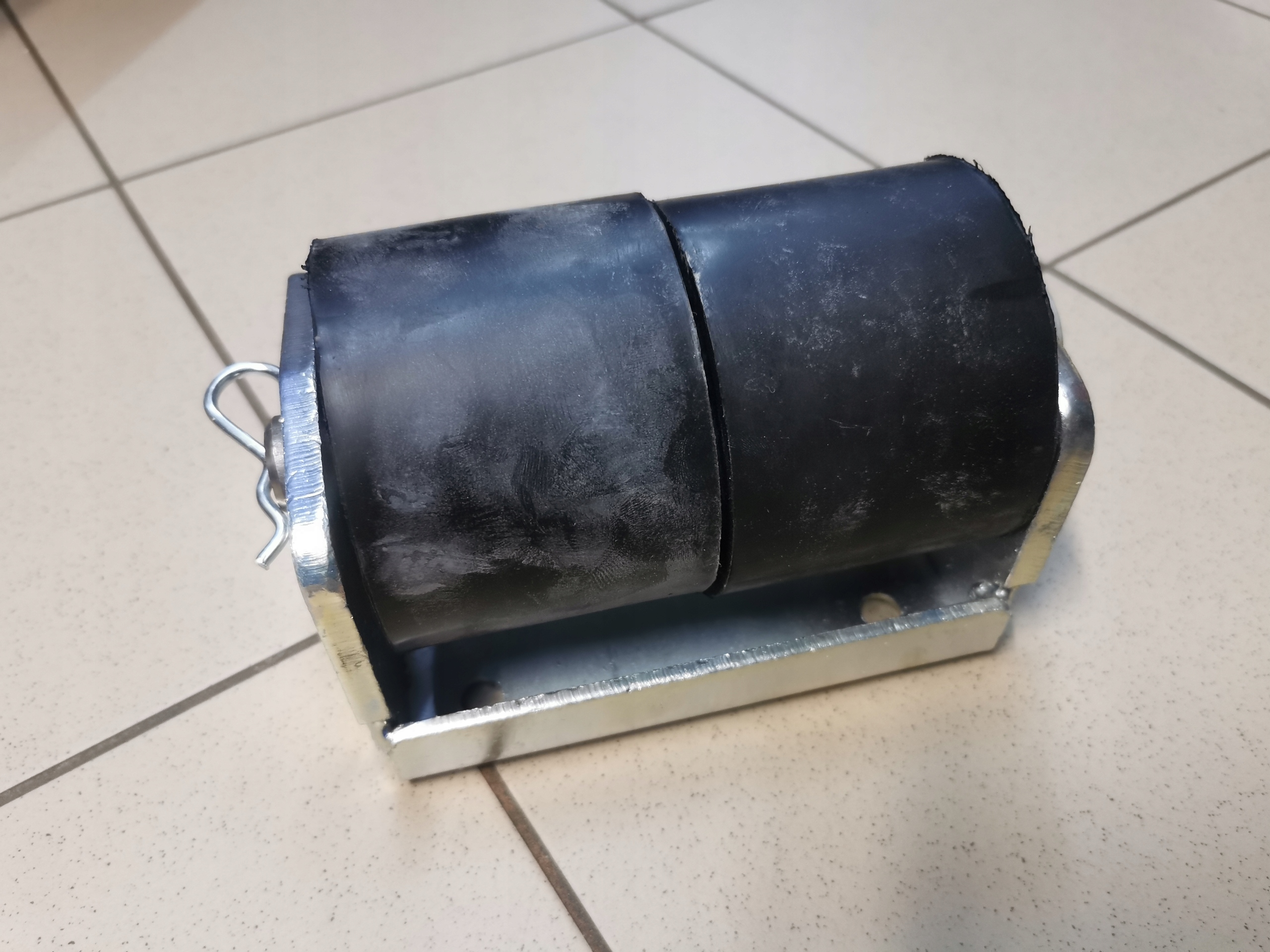 GPR2KPL - Отбойник резиновый отбойник 2 роликовый полуприцеп