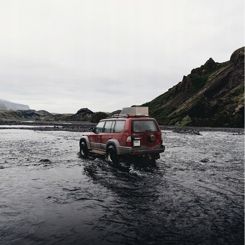 GC PRZETWORNICA 12V230V SAMOCHODOWA NAPIĘCIA 600W Stan opakowania oryginalne