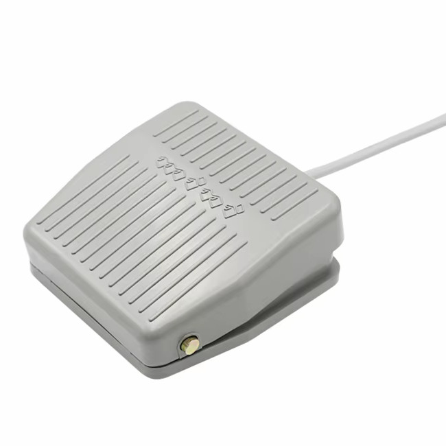 Włącznik Wyłącznik Przełącznik Przycisk Nożny Pedał PN-06 230V 10A On-(on)