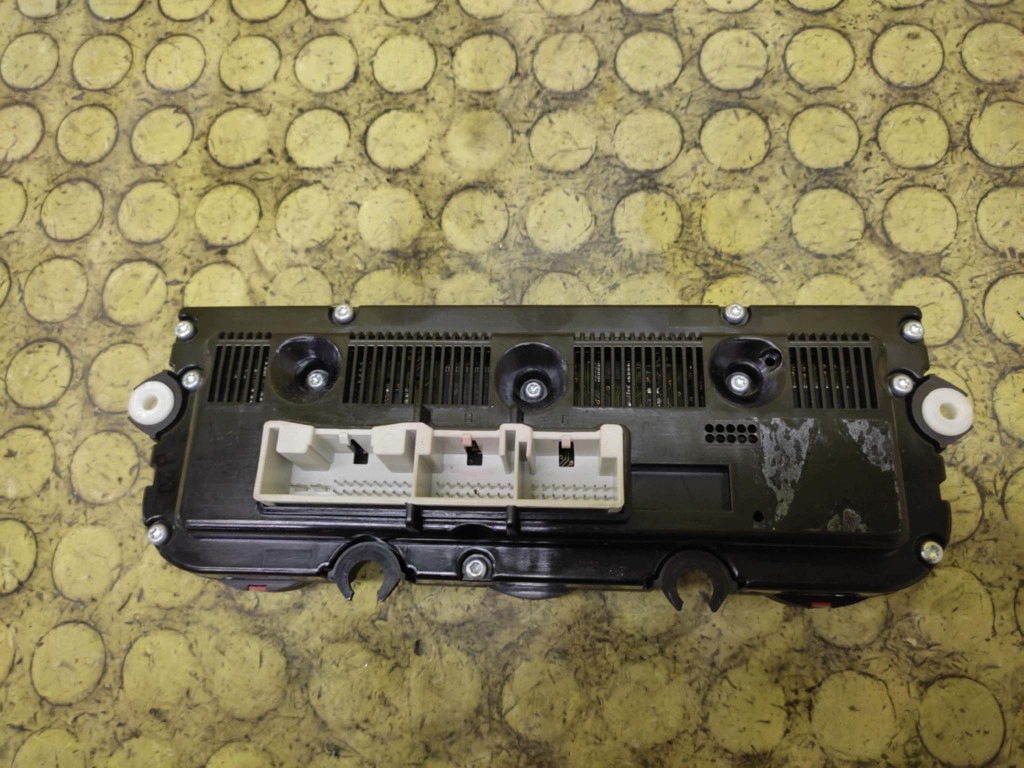 VW GOLF V PANEL klími klimatizaci 74641420