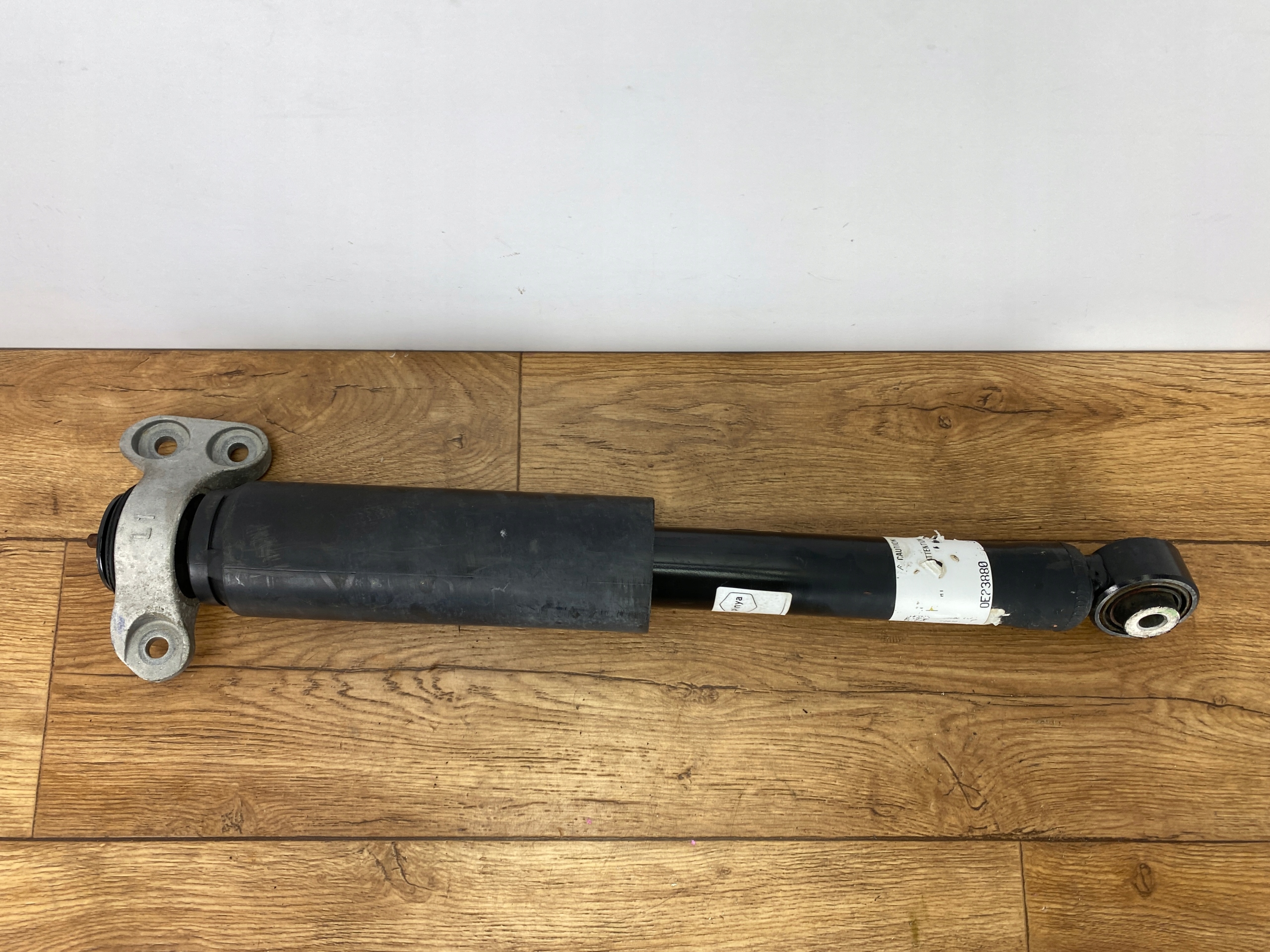 shock absorber left rear part Chevrolet Camaro SS 2016+ USA