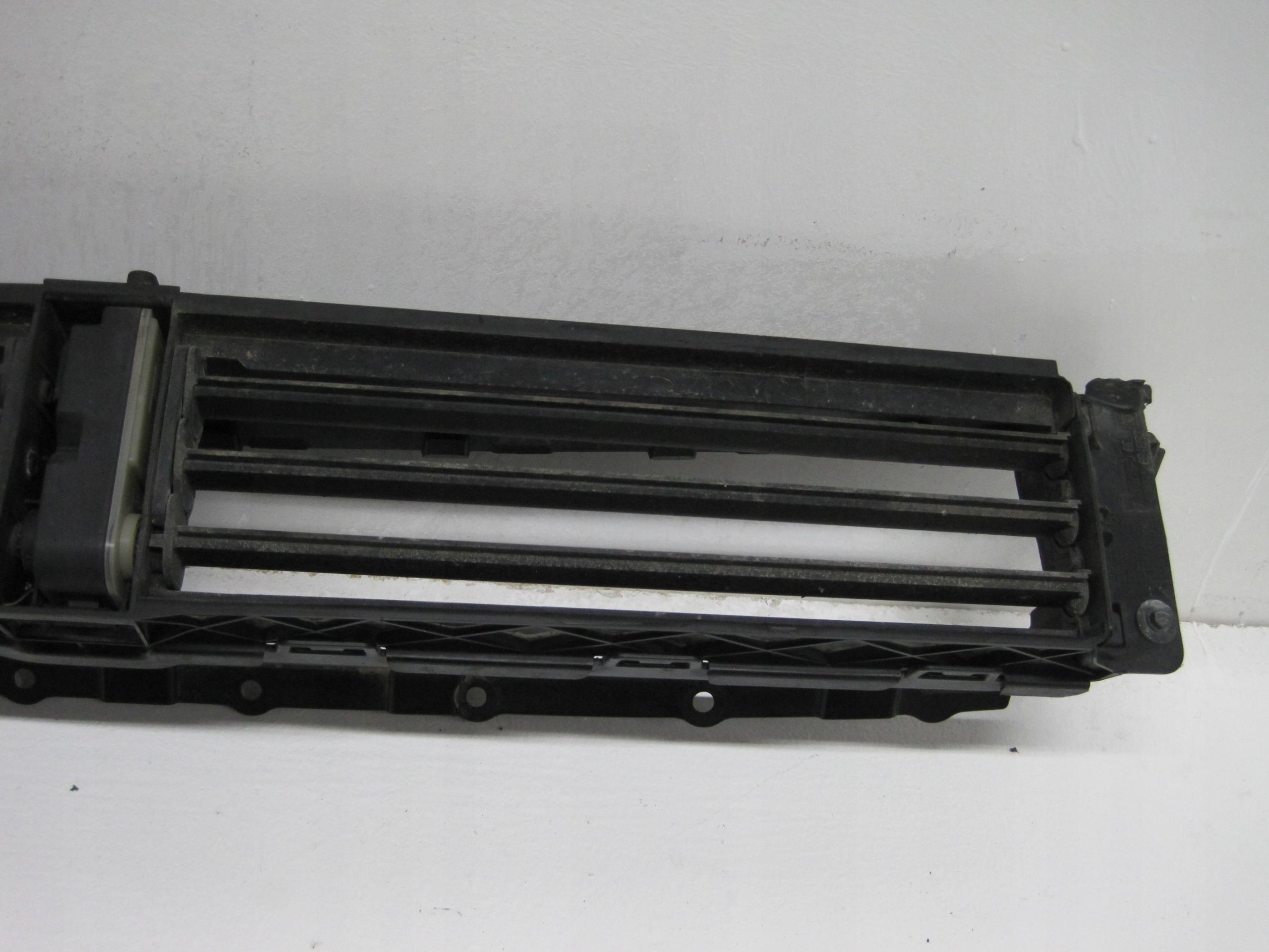 blinds blinds air line intake OPEL ASTRA K 39035168