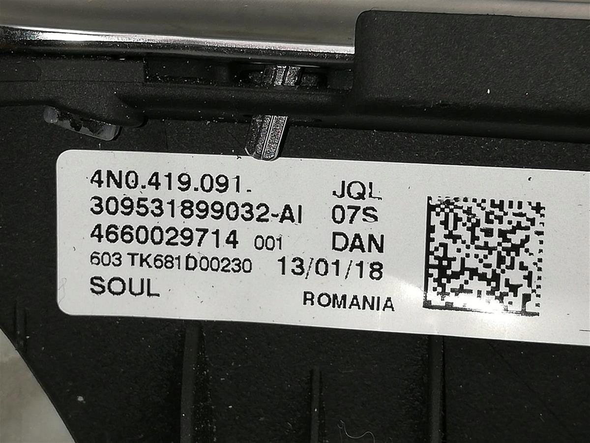 Ramka listwa AIRBAG kierownicy Chrom Audi A8 D5 4N Producent części Audi