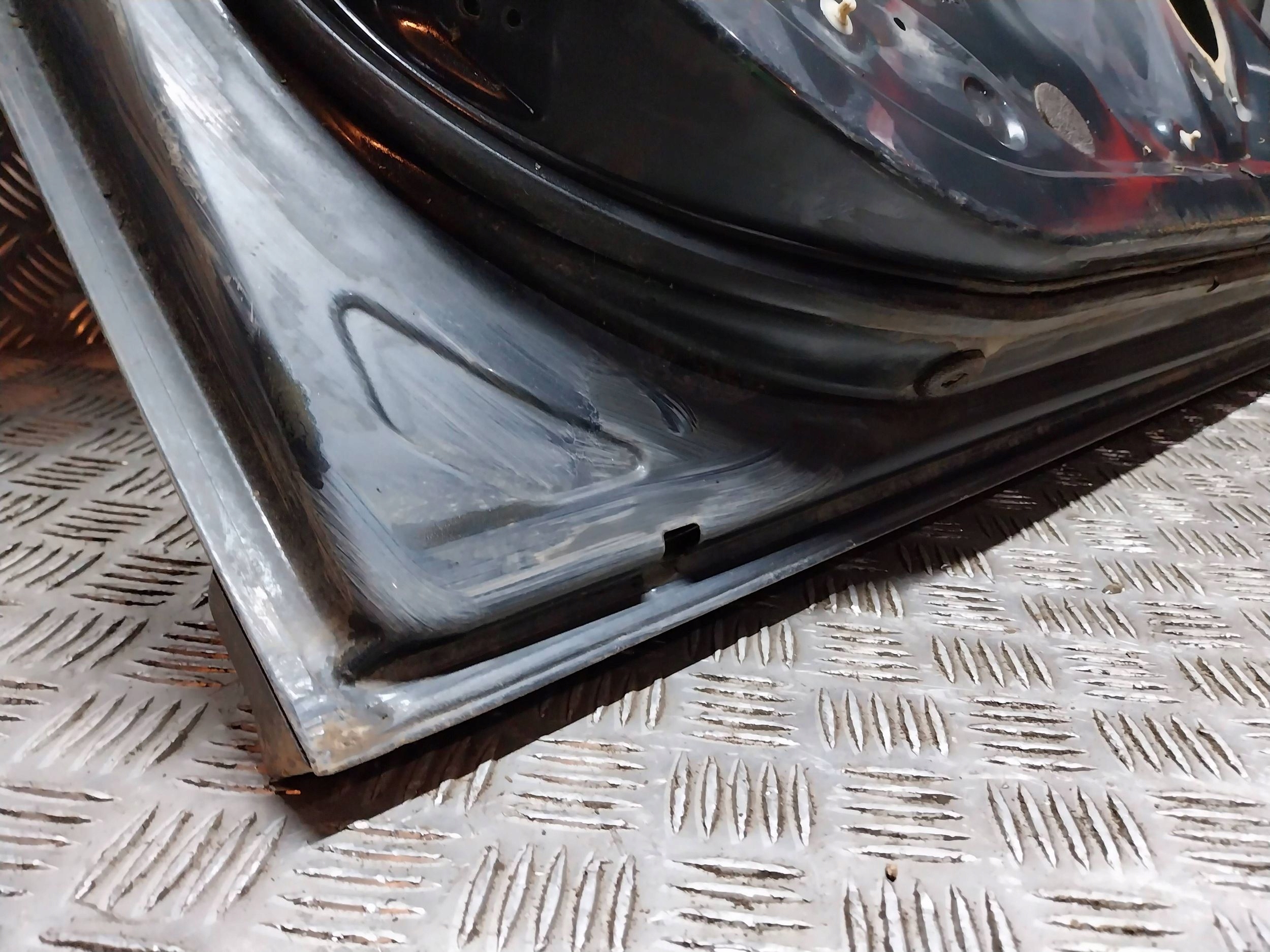 dveře předek levé VOLVO XC90 a 02