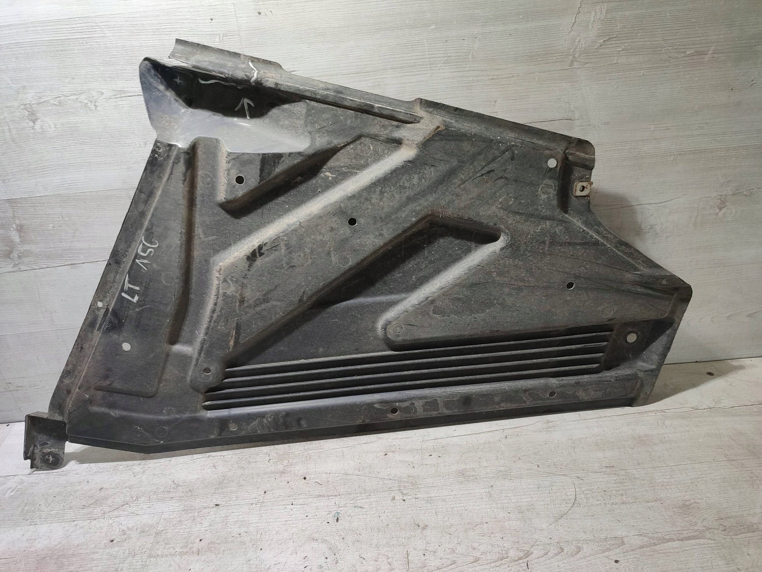 Mercedes-Benz GLA W156 2015 rear part side left cover rear chassis