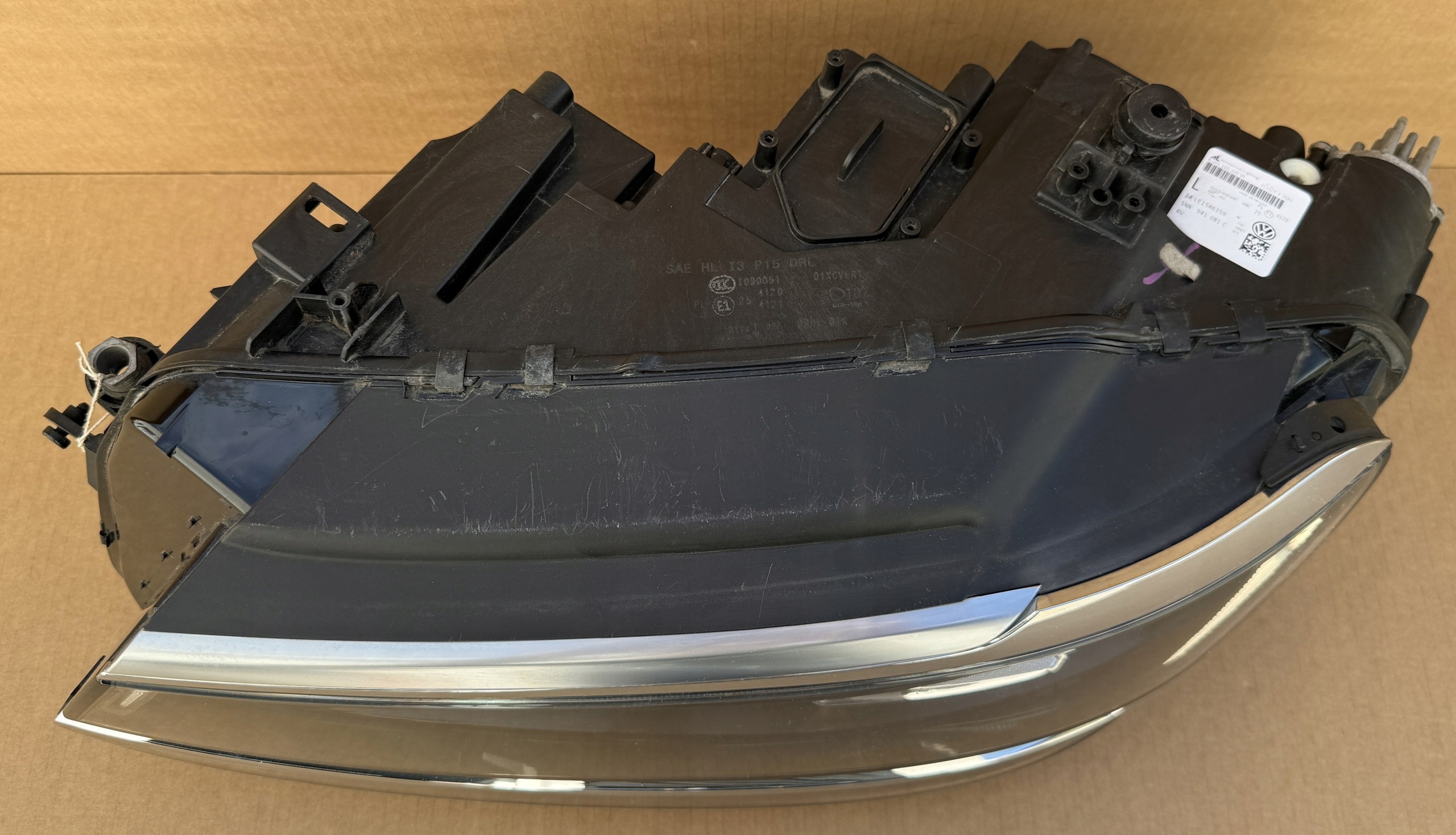 light VW TIGUAN ALLSPACE 5NN941081C left original complete