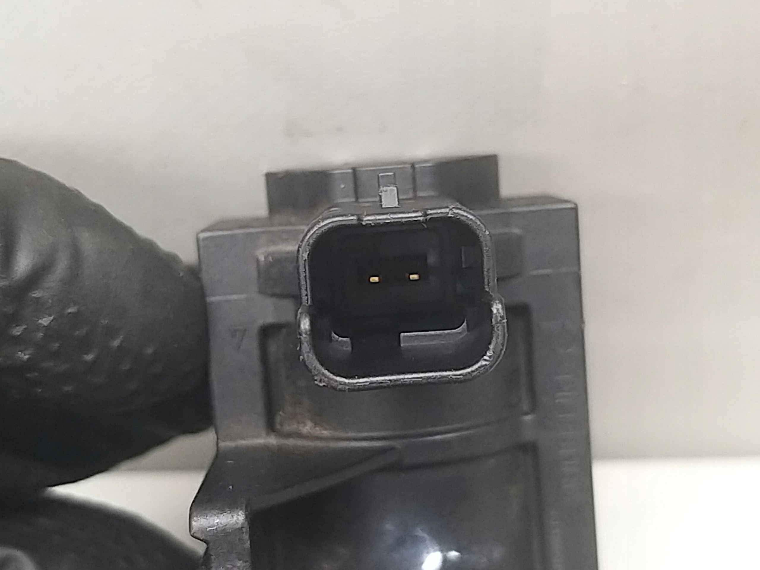 клапан давления 1.5 M8MC KUGA MK2 Focus MK3 c-max CM5G-9F490-AA