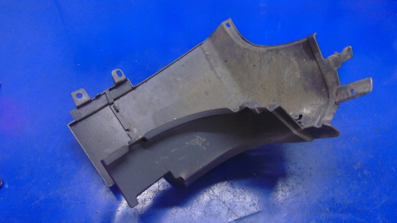 Ecke der Stoßstange links heck MERCEDES SPRINTER A907 W910 18-25R