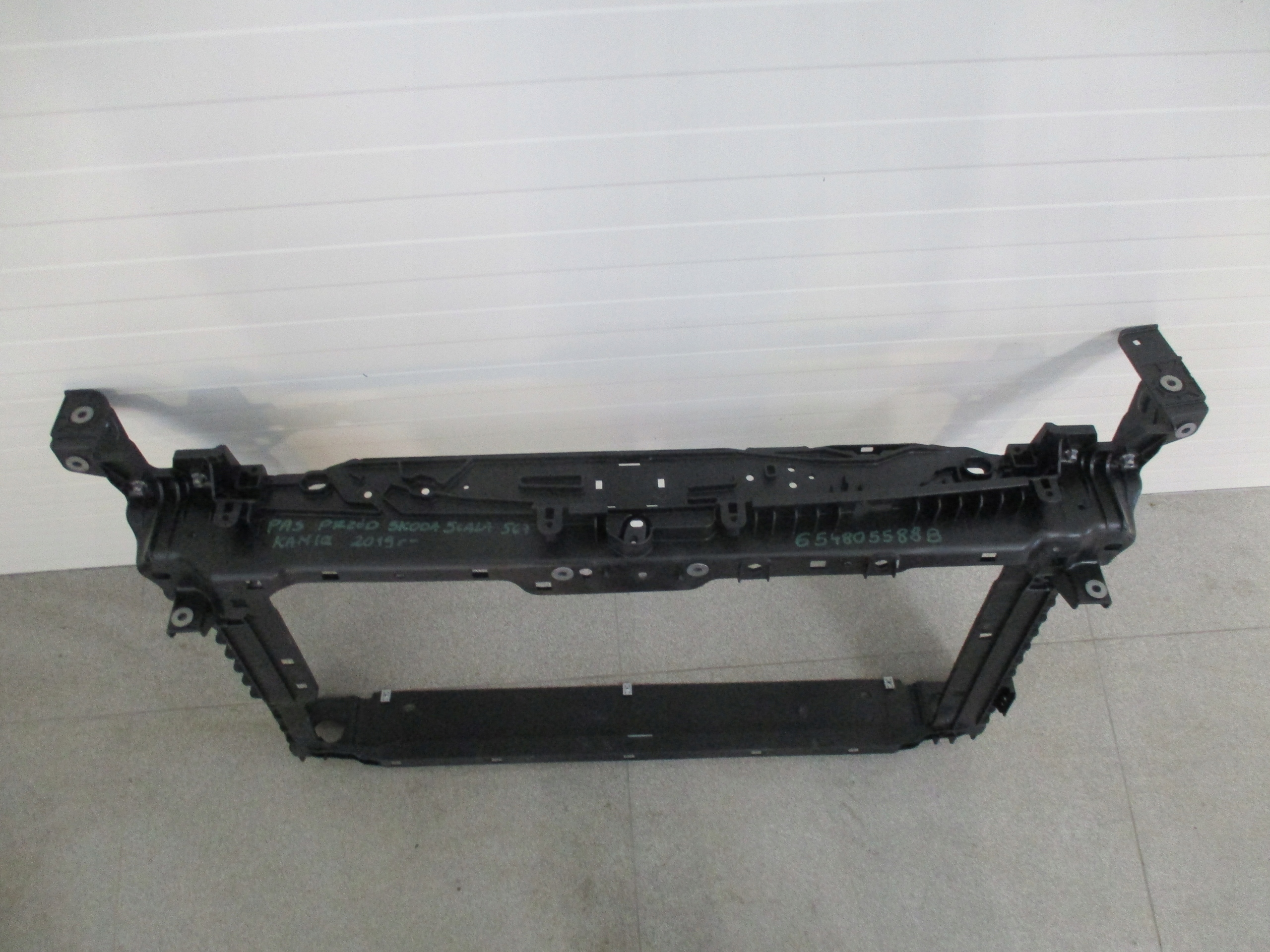 front body wall Skoda Scala Kamiq 2019r- 654805588B