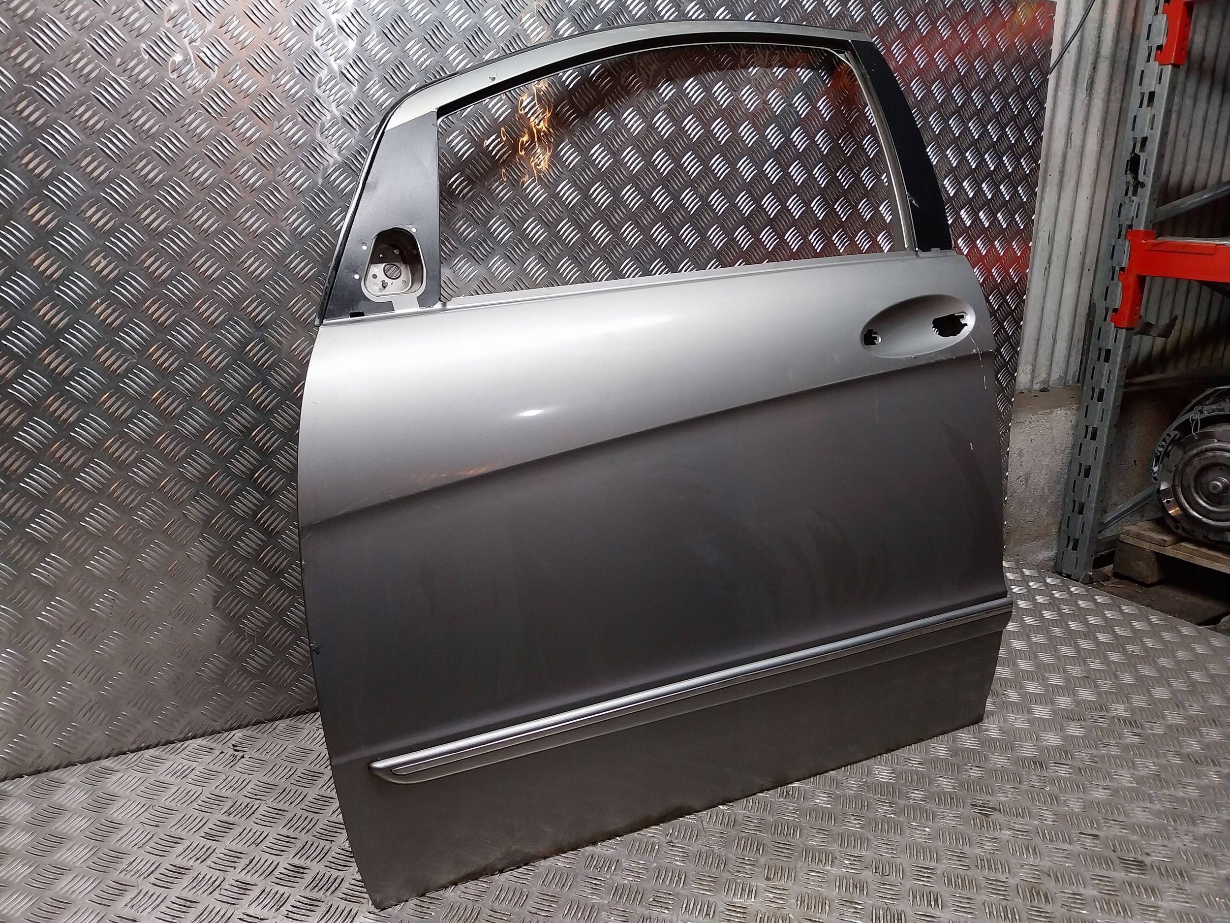 door front left MERCEDES A-KLASA W169 04