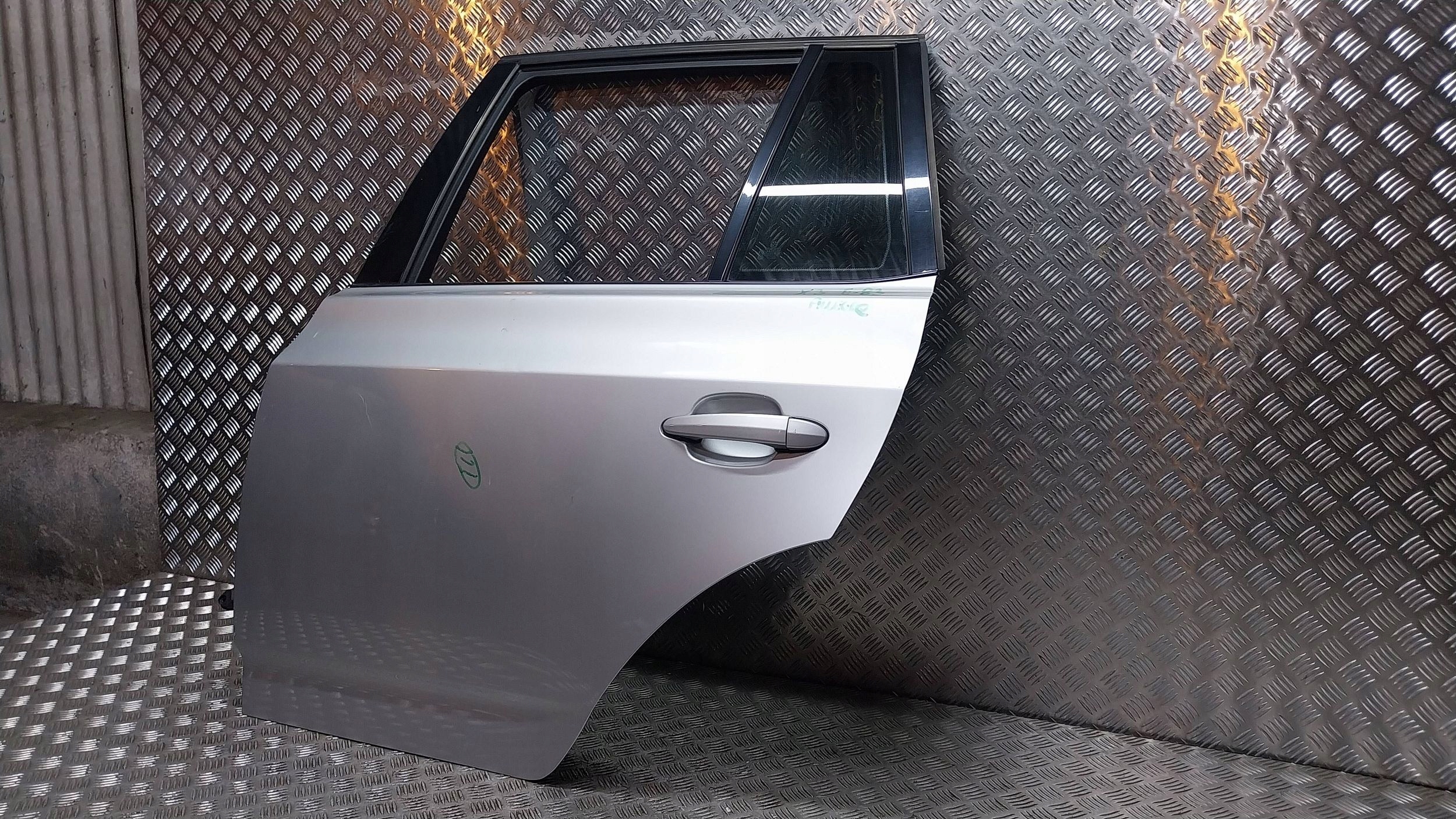 door rear part left BMW X3 E83 03