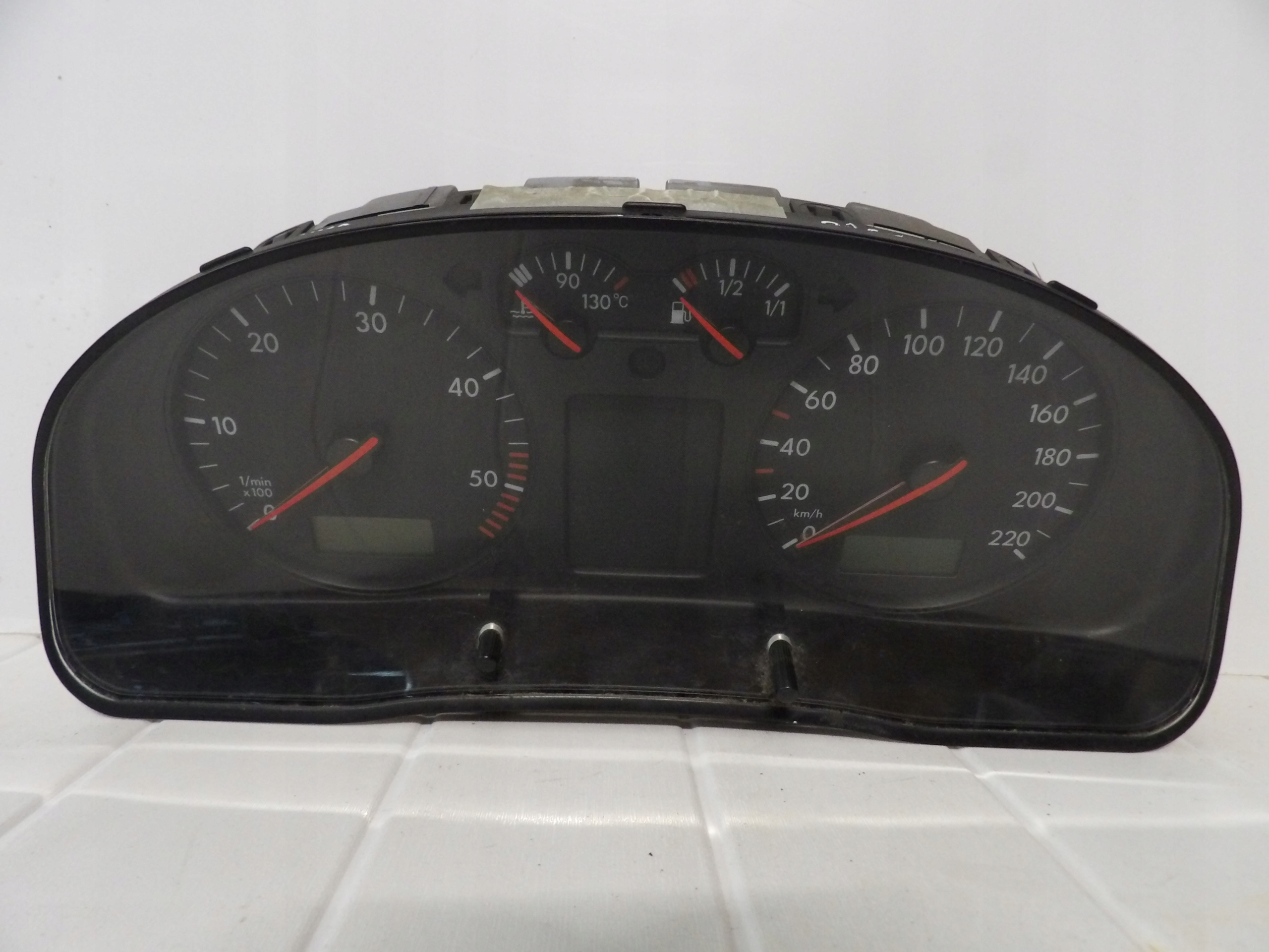 dials PREDKOSCIOMIERZ VOLKSWAGEN PASSAT B5 3B1 919 880 C