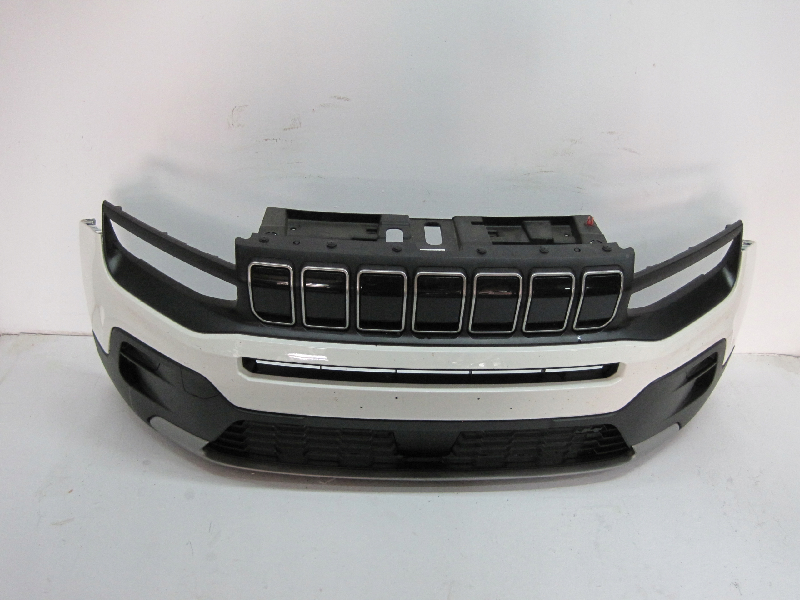 front bumper JEEP AVENGER 23R front